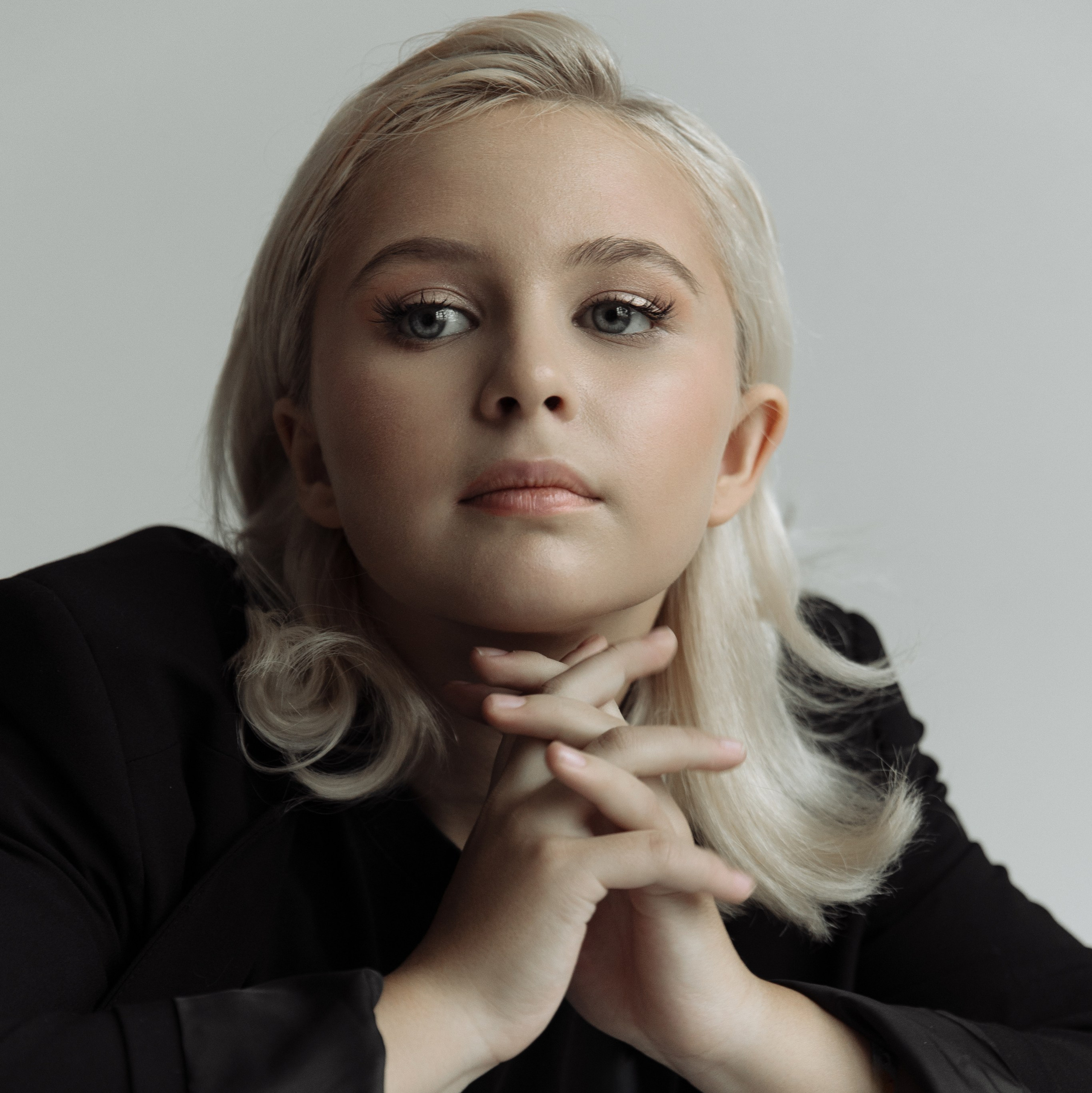 Контакты. Ева Демидова. Спортсмен по конкуру в Санкт-Петербуре