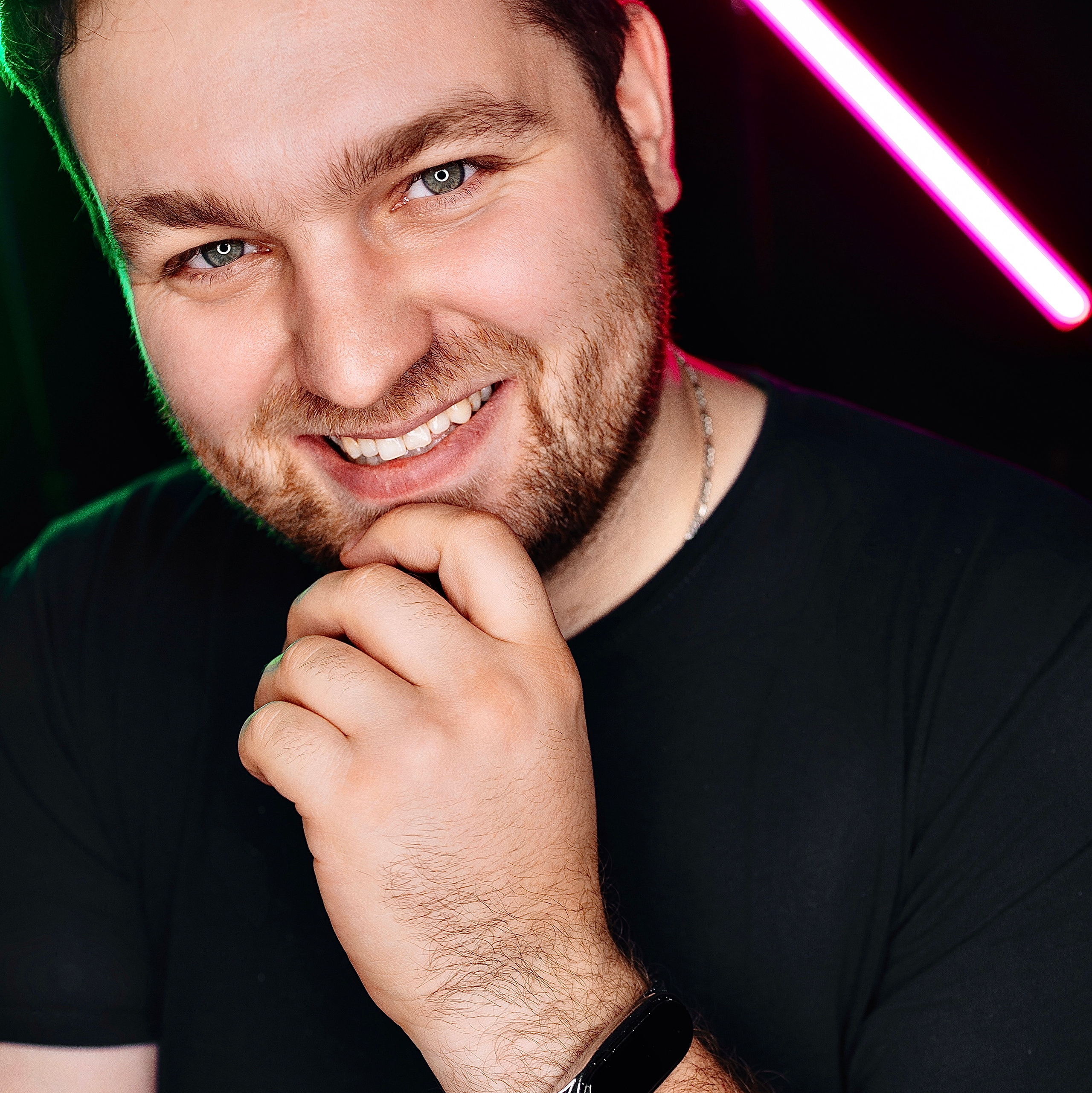 Контакты. Фотограф Полещук Денис. Екатеринбург