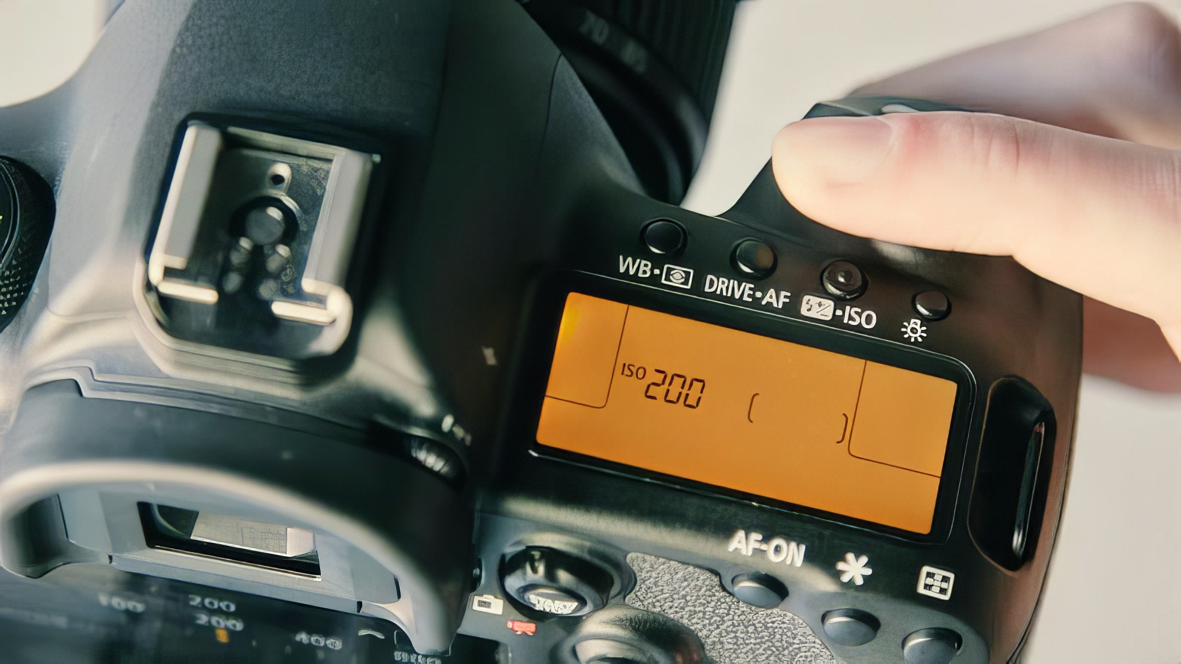 Фотосъемка при низкой освещенности. Сафронов Иван — портретный фотограф в Москве