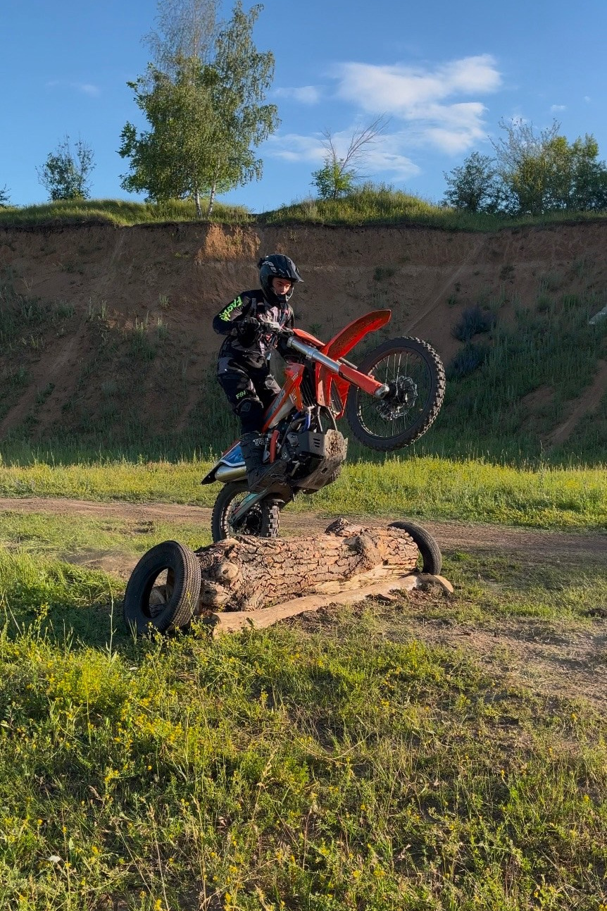 Ярослав Шульга. Профессиональный прокат эндуро мотоциклов и квадроциклов в г. Белгород