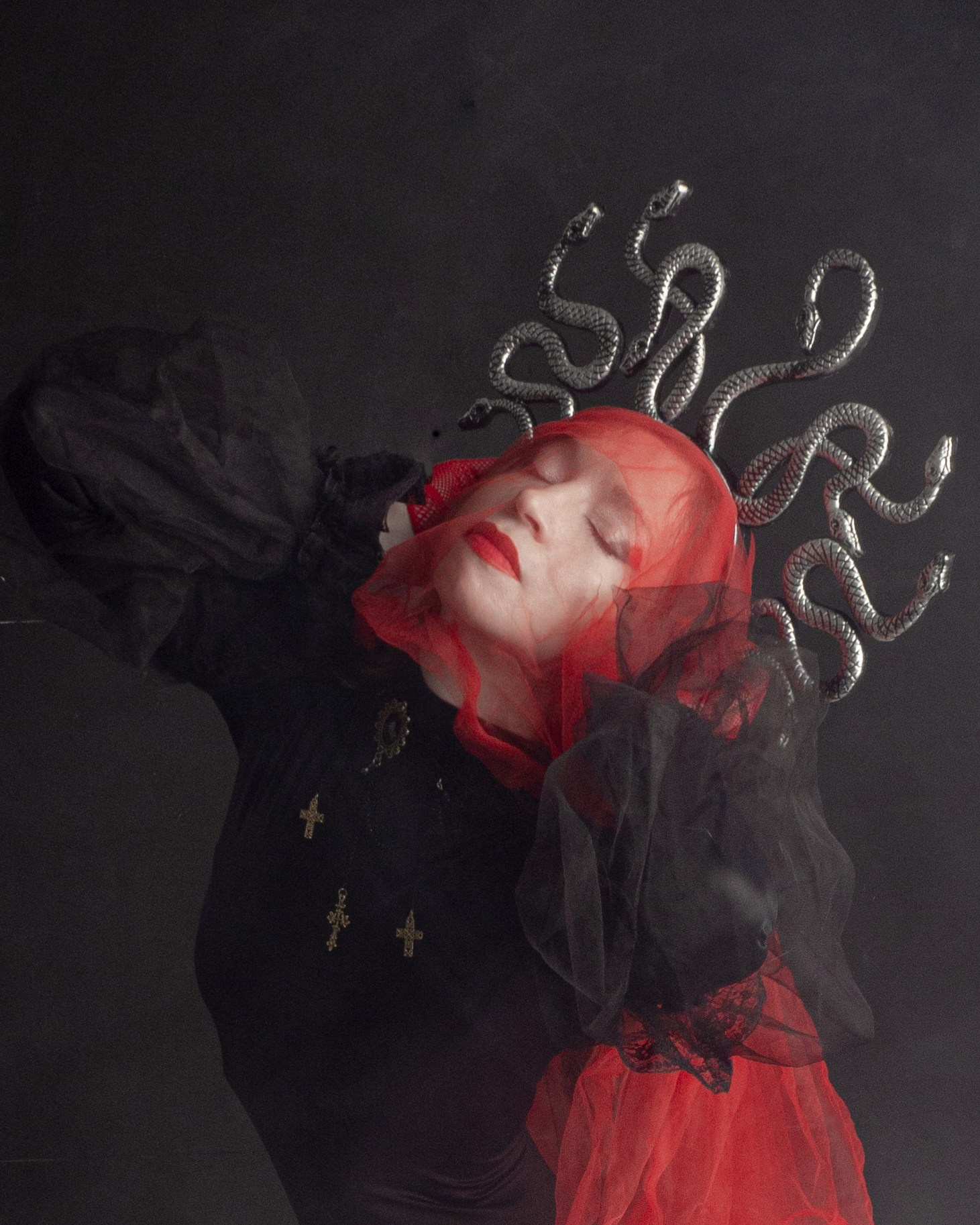 GORGON. Yulia Yurchevskaya | Art Director & Visual Visionary