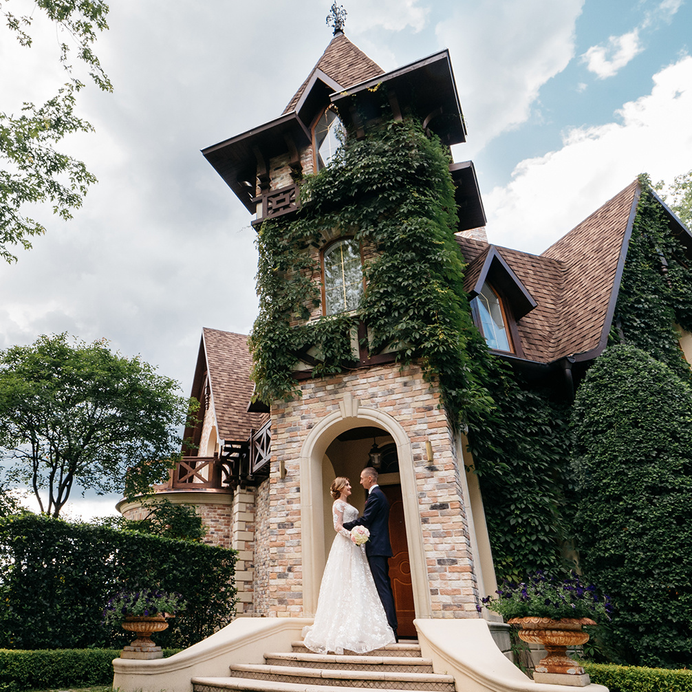 Фотограф видеограф Олег Иванов Псков ivamedia. Олег и Мария Ивановы фотограф и видеограф в Пскове Санкт - Петербурге