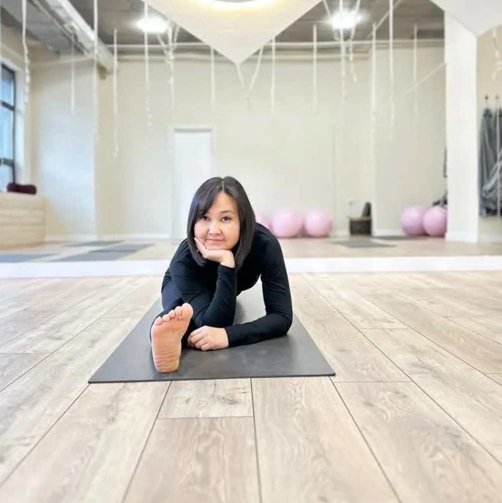 Преподаю и провожу обучение по флай йоге