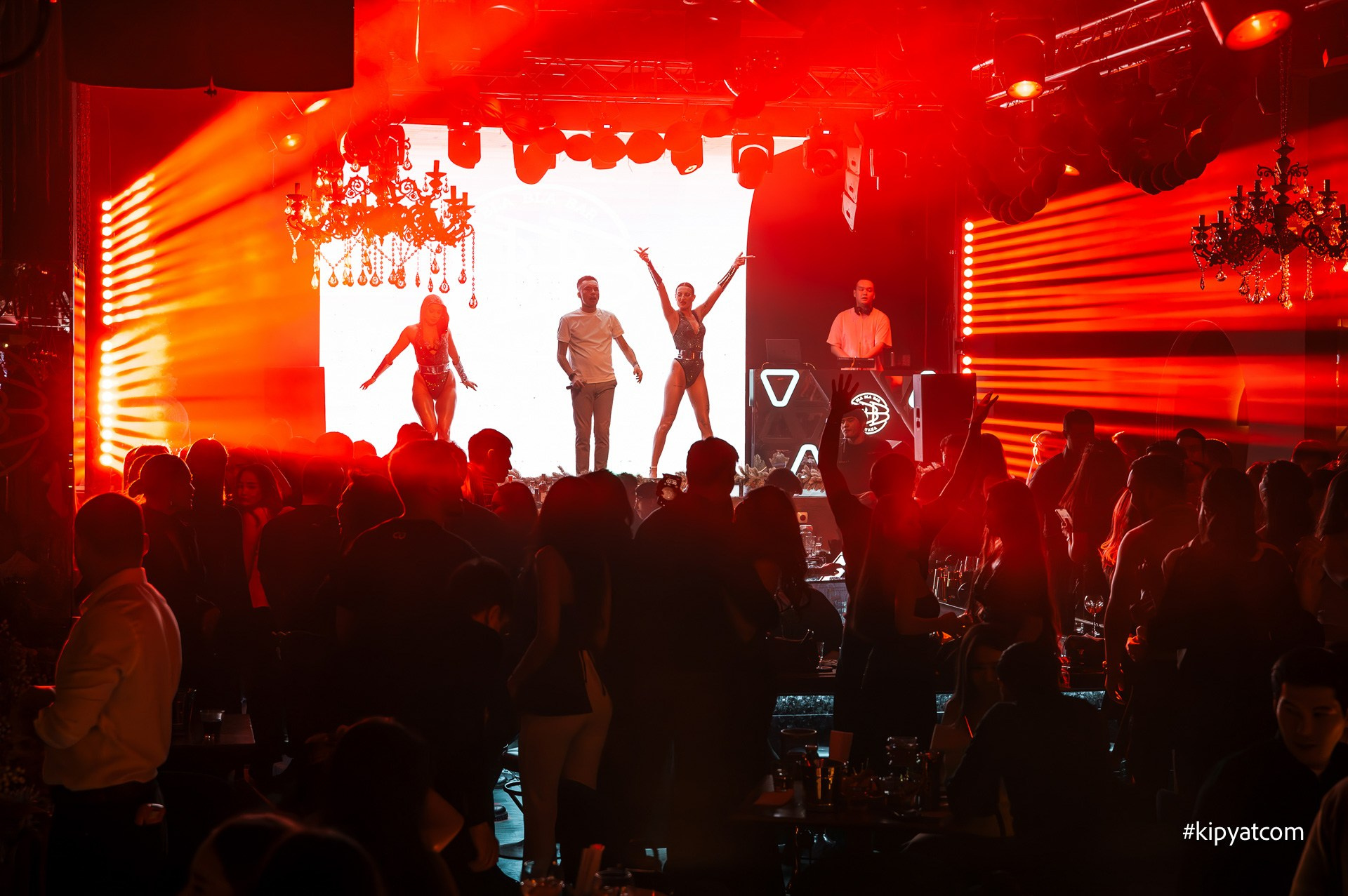 Bla Bla Bar. Астана Кипятком