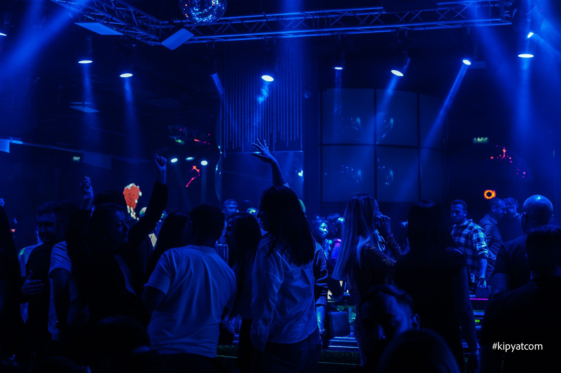 Bla Bla Bar. Астана Кипятком