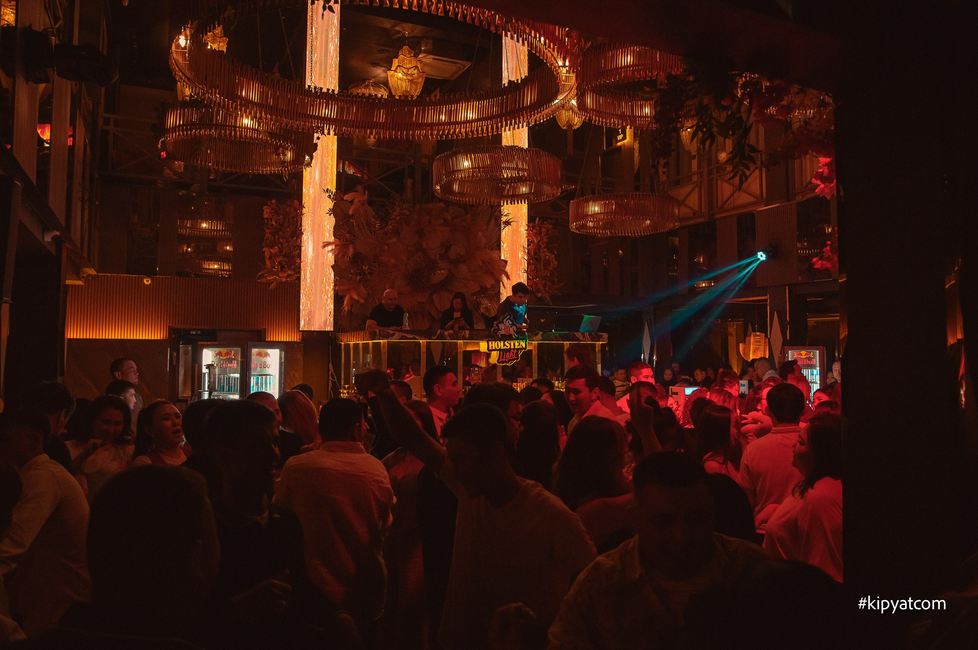 Панаехали на Туране. Астана Кипятком