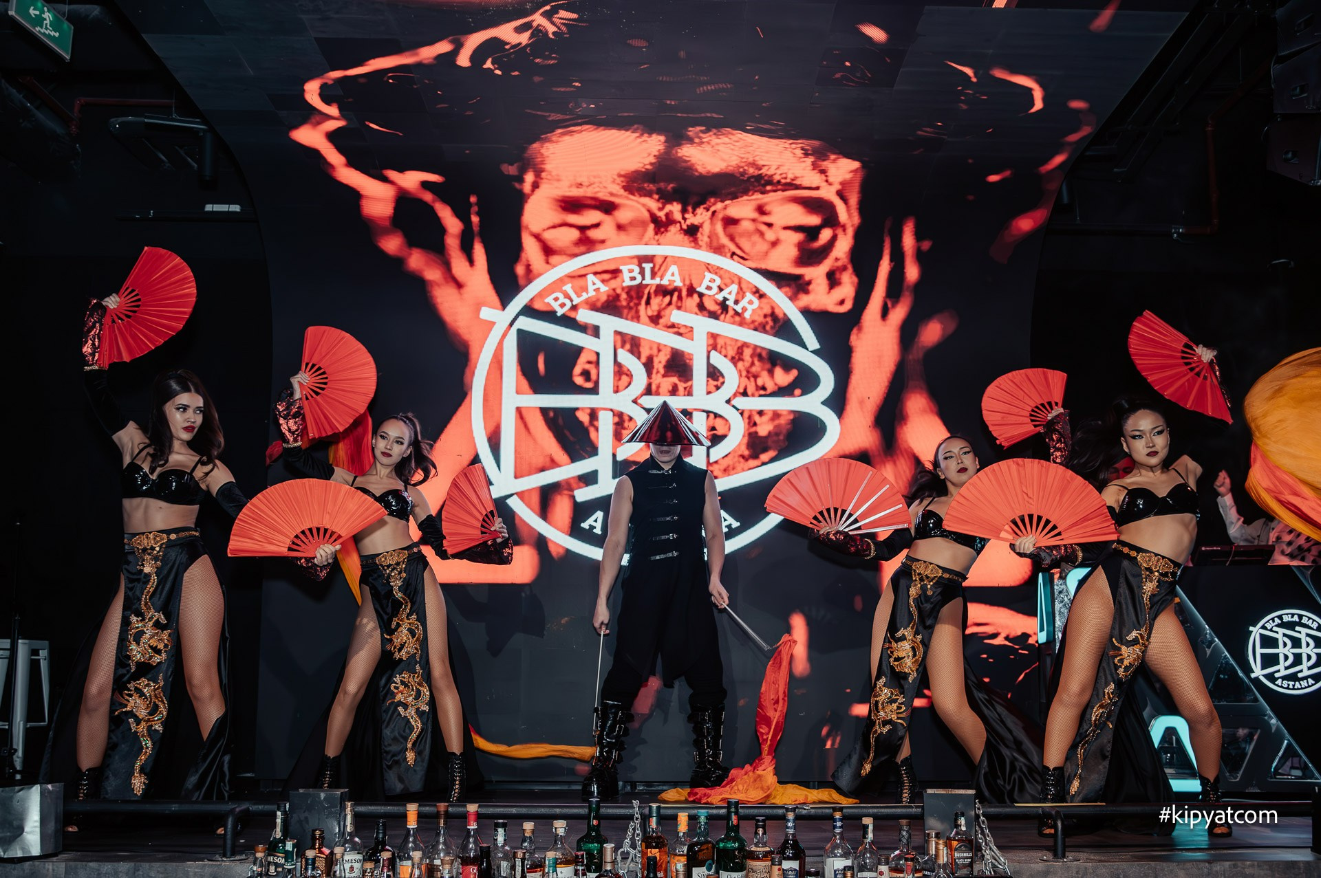 Bla Bla Bar. Астана Кипятком