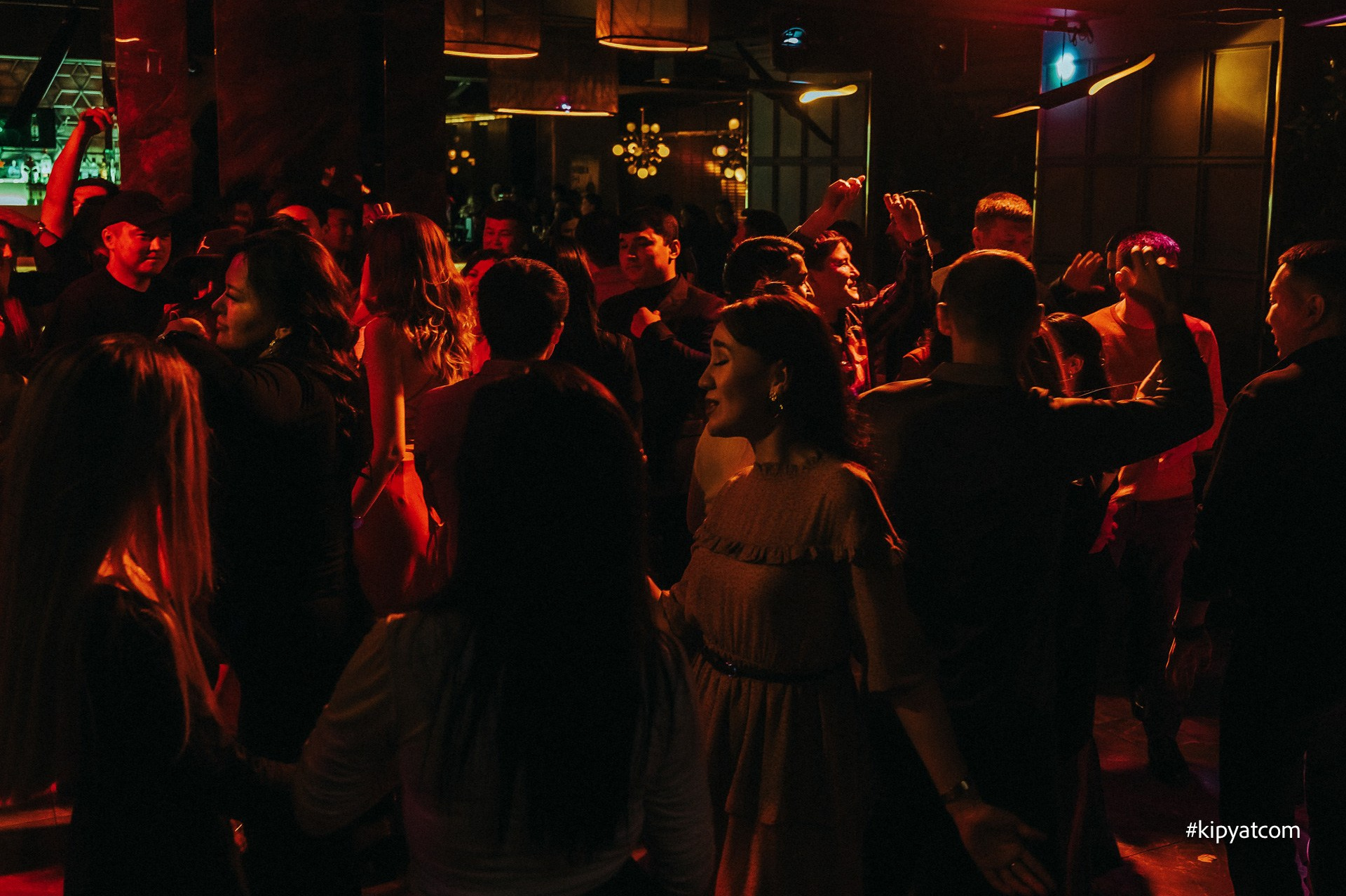 Панаехали БЦ Москва. Астана Кипятком