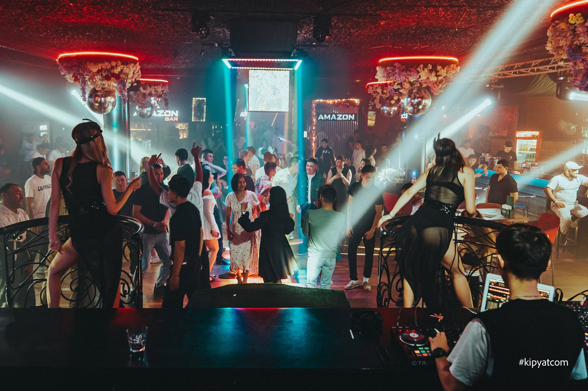 Amazon. Астана Кипятком