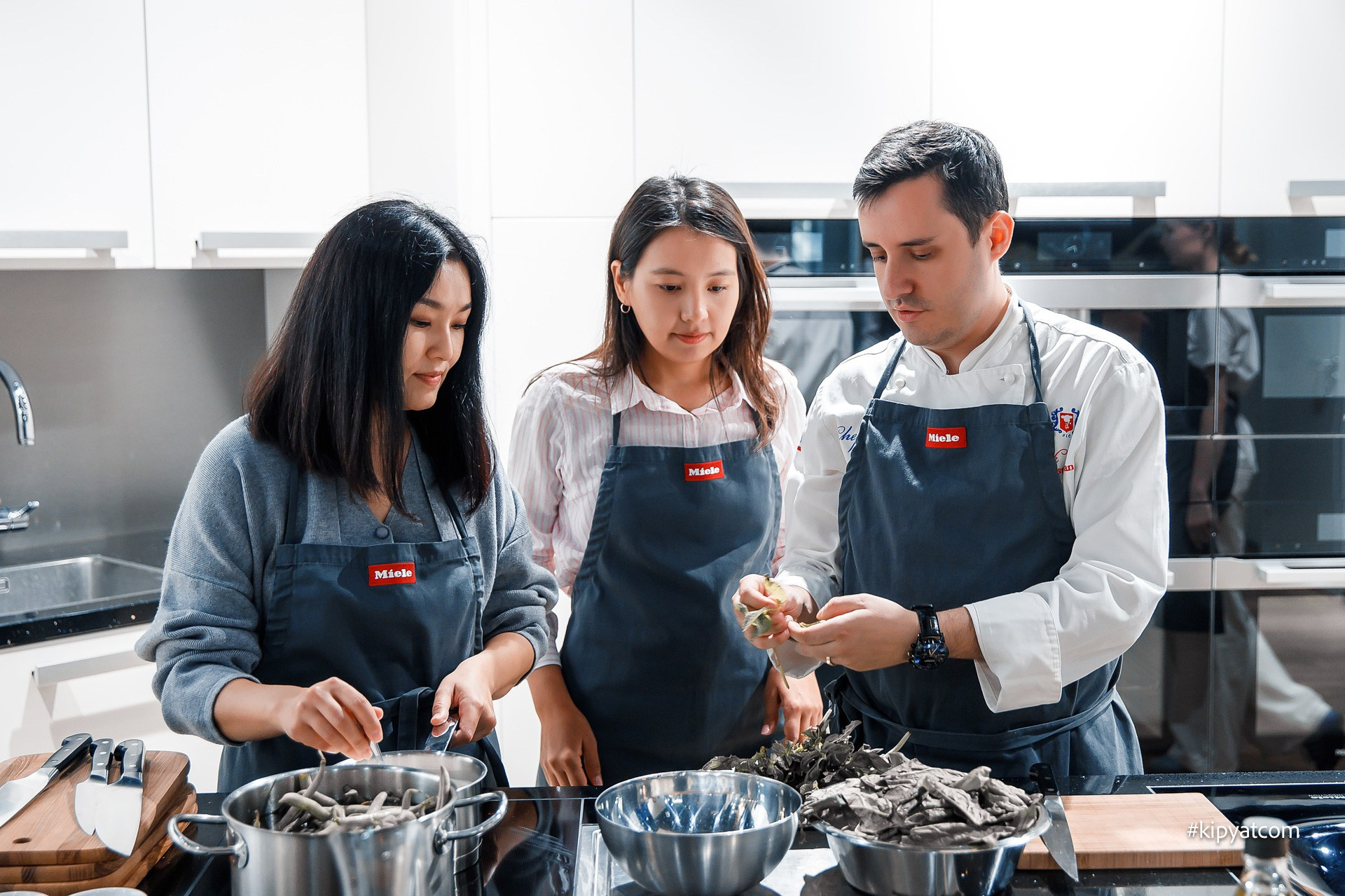 Miele. Астана Кипятком