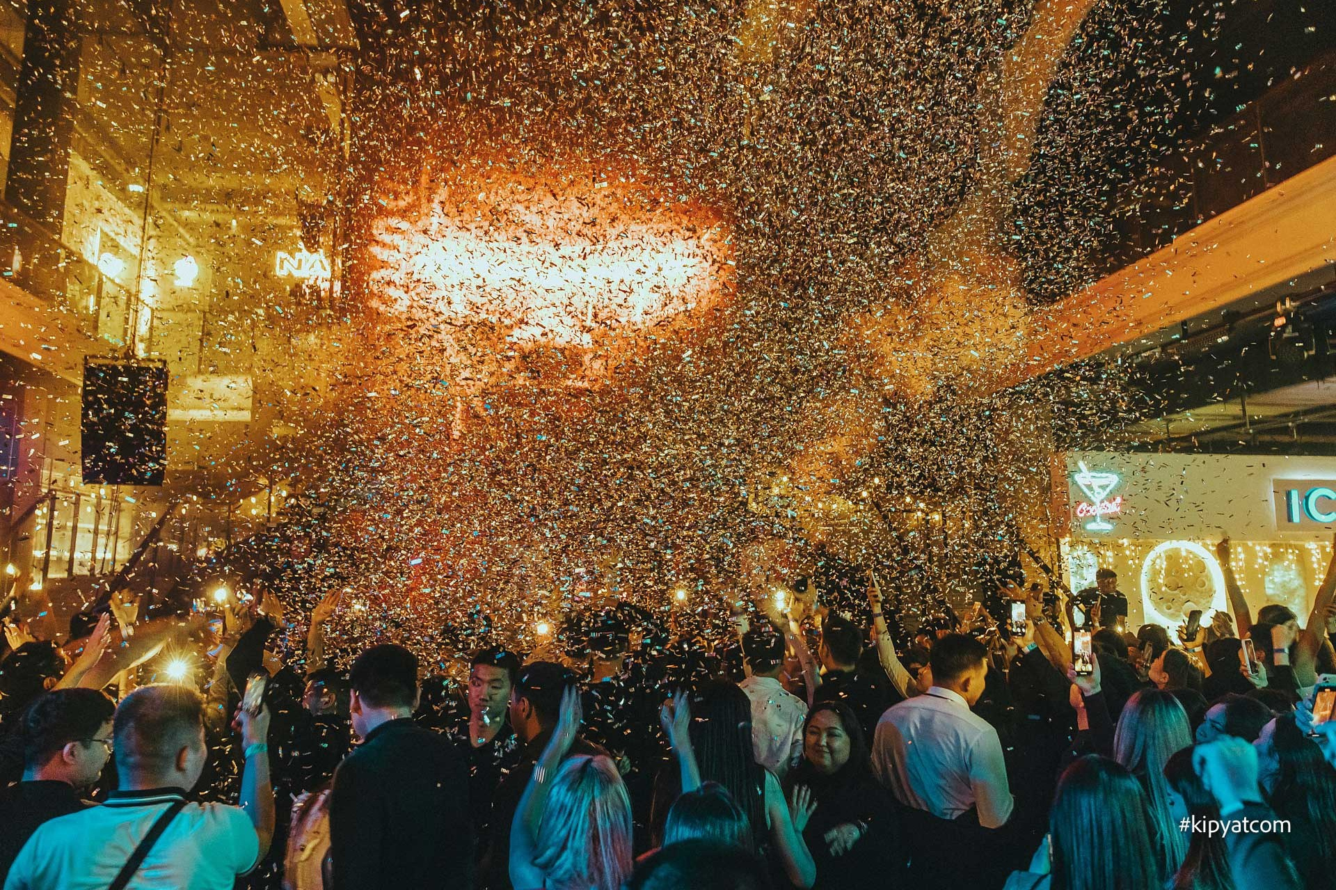 Zima Gallery. Астана Кипятком