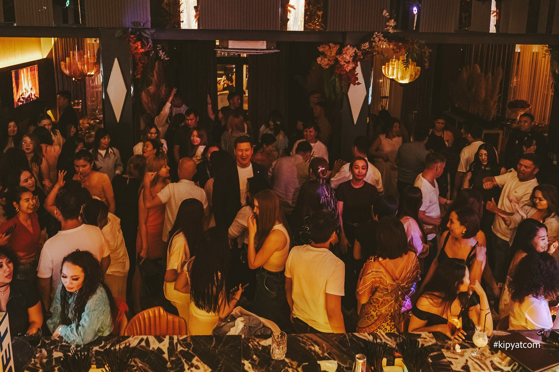 Панаехали на Туране. Астана Кипятком