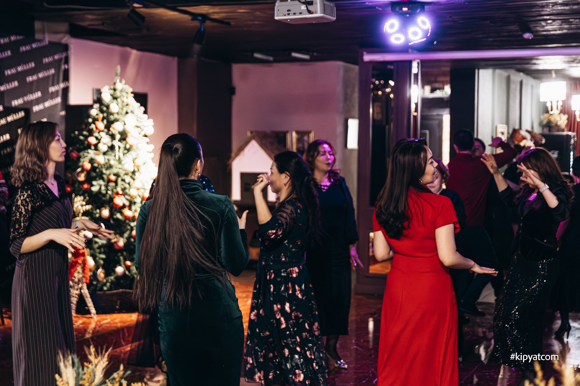 Frau Muller. Астана Кипятком