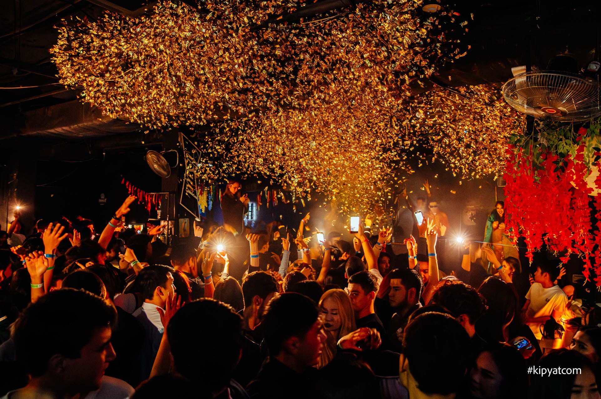 BHB. Астана Кипятком