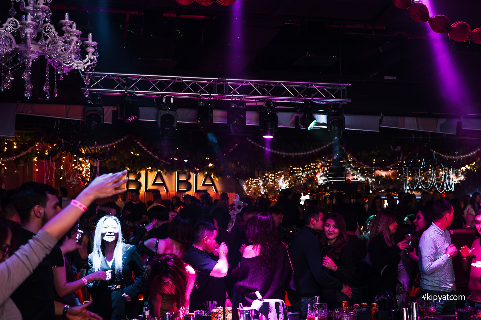 Bla Bla Bar. Астана Кипятком