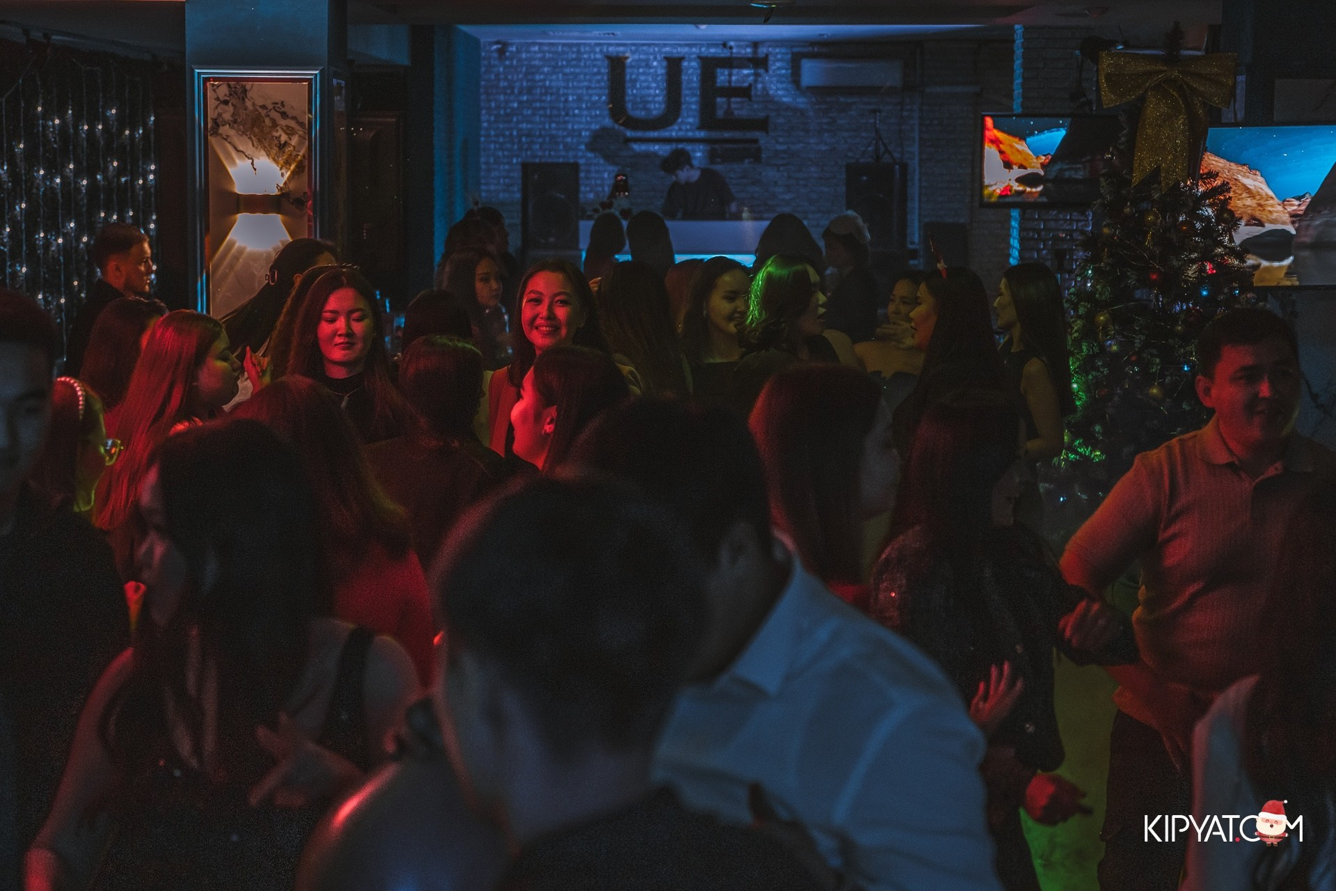 Караоке UE. Астана Кипятком