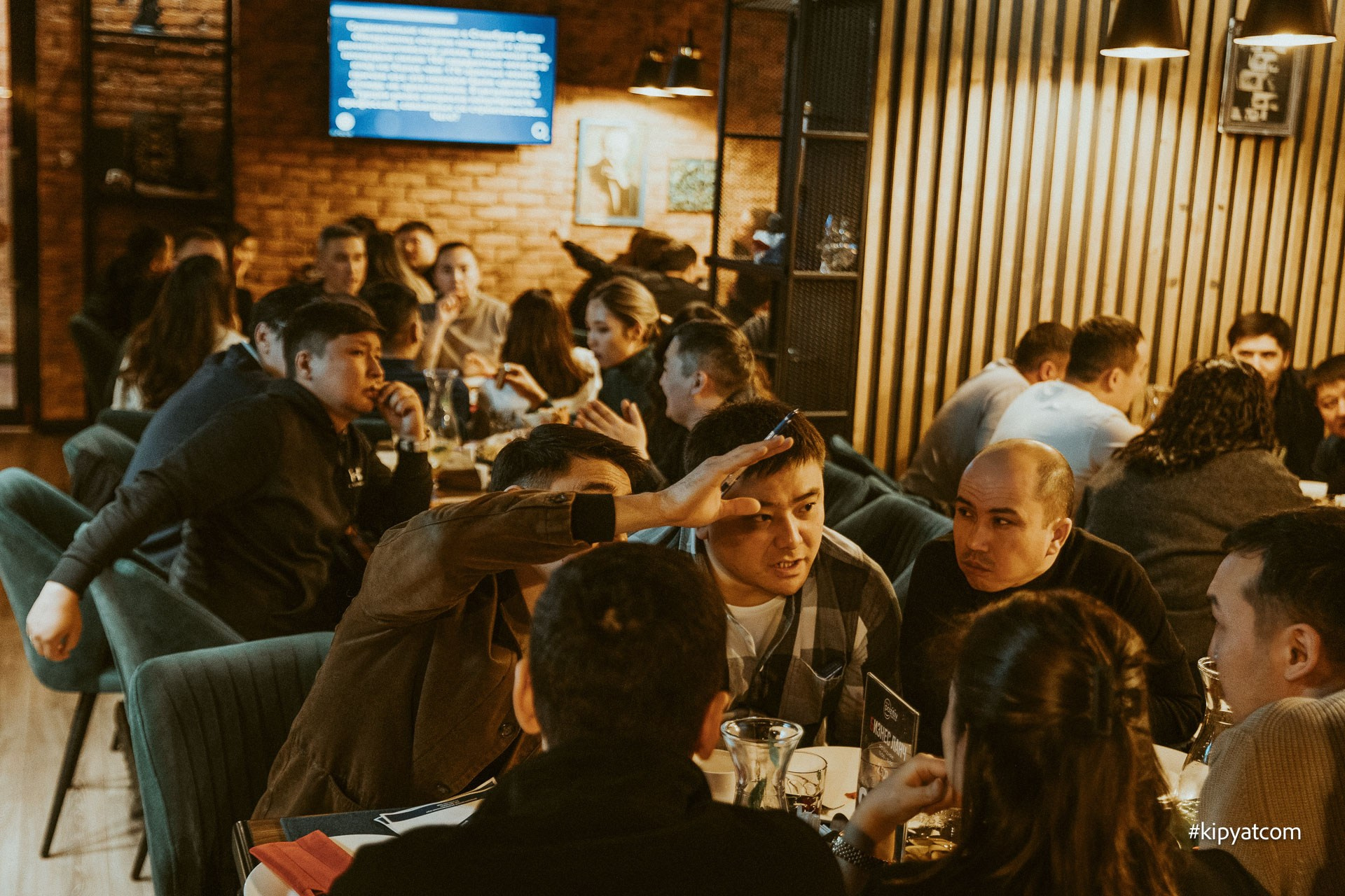 Бизнес сообщество FRIENDS. Астана Кипятком