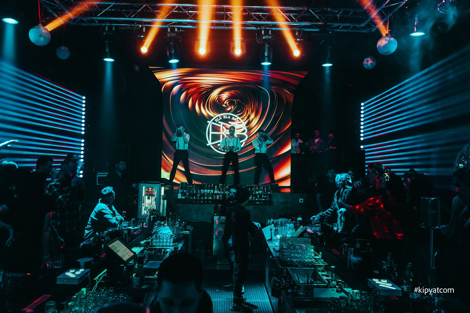 Bla Bla Bar. Астана Кипятком