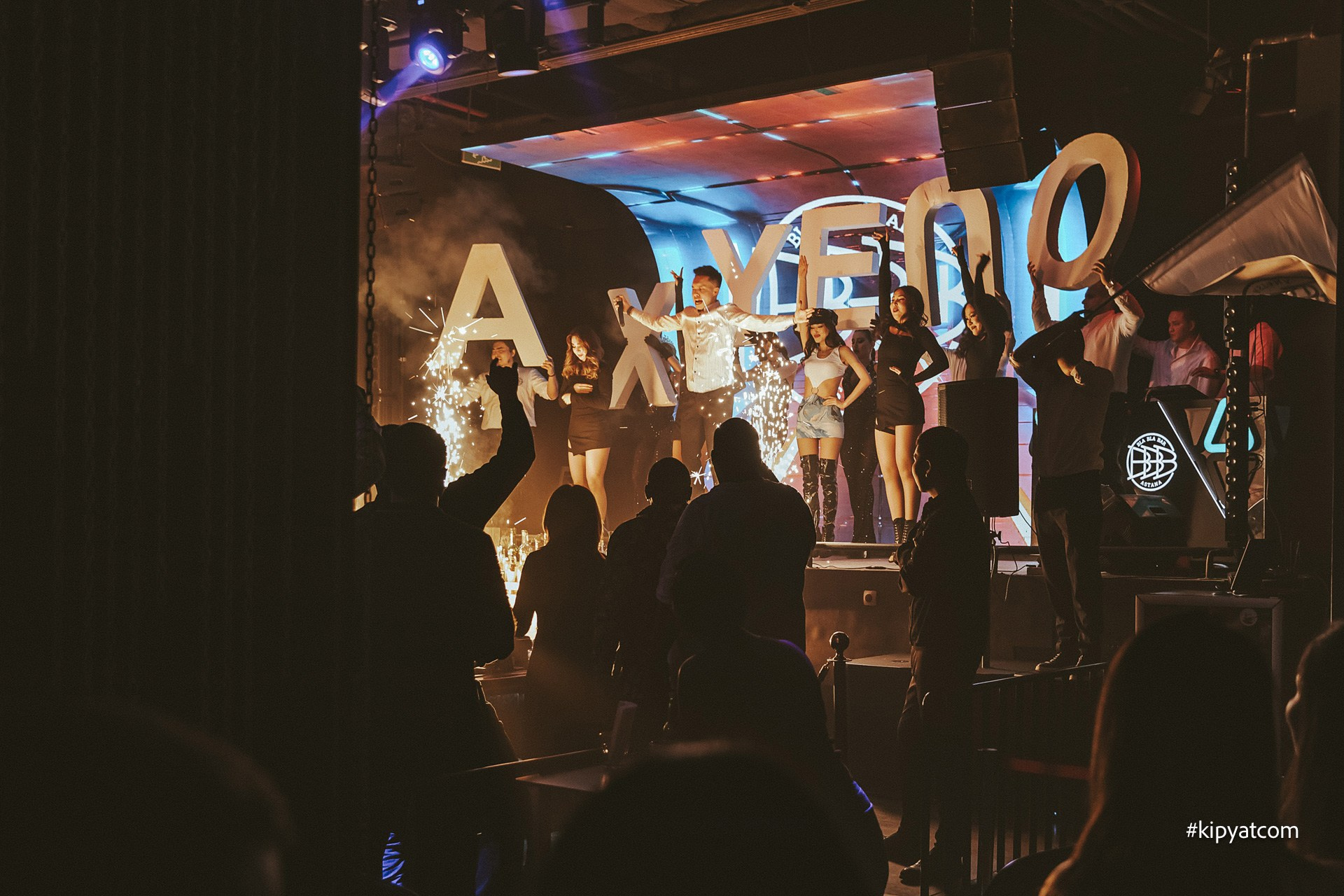 Bla Bla Bar. Астана Кипятком