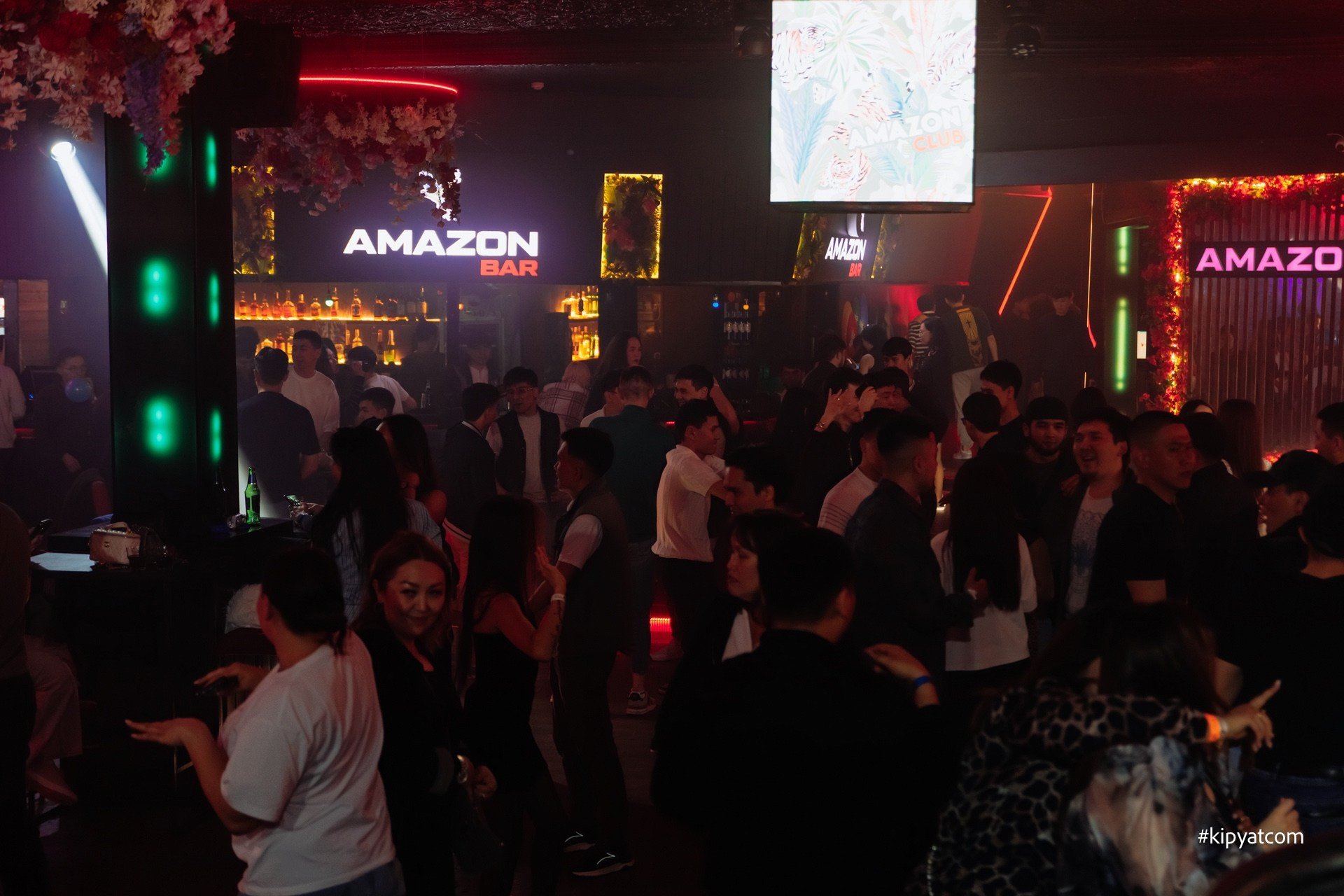 Amazon night club. Астана Кипятком