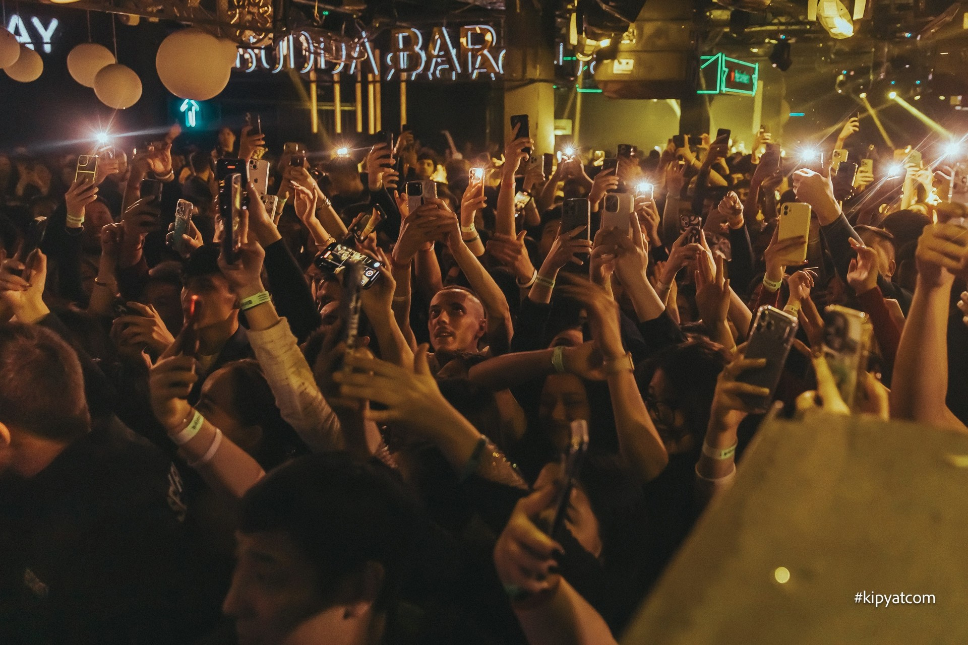 BHB. Астана Кипятком