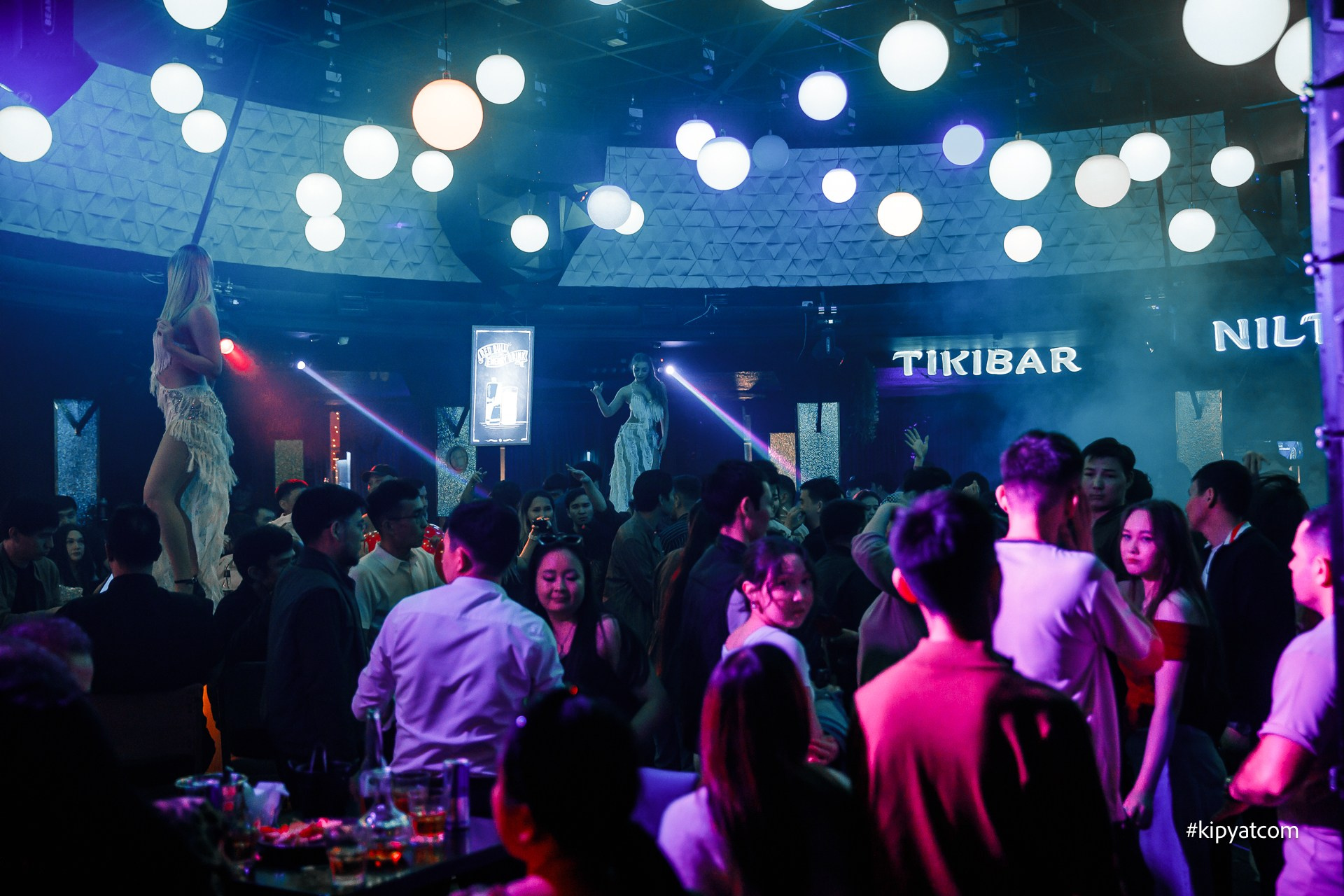 Забери меня. Астана Кипятком