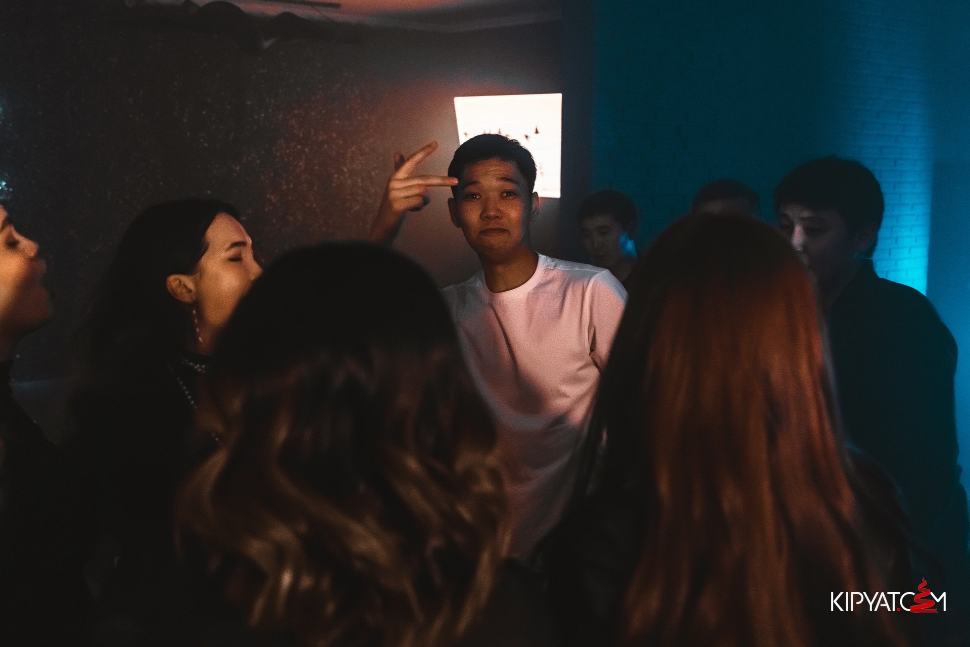 Караоке UE. Астана Кипятком