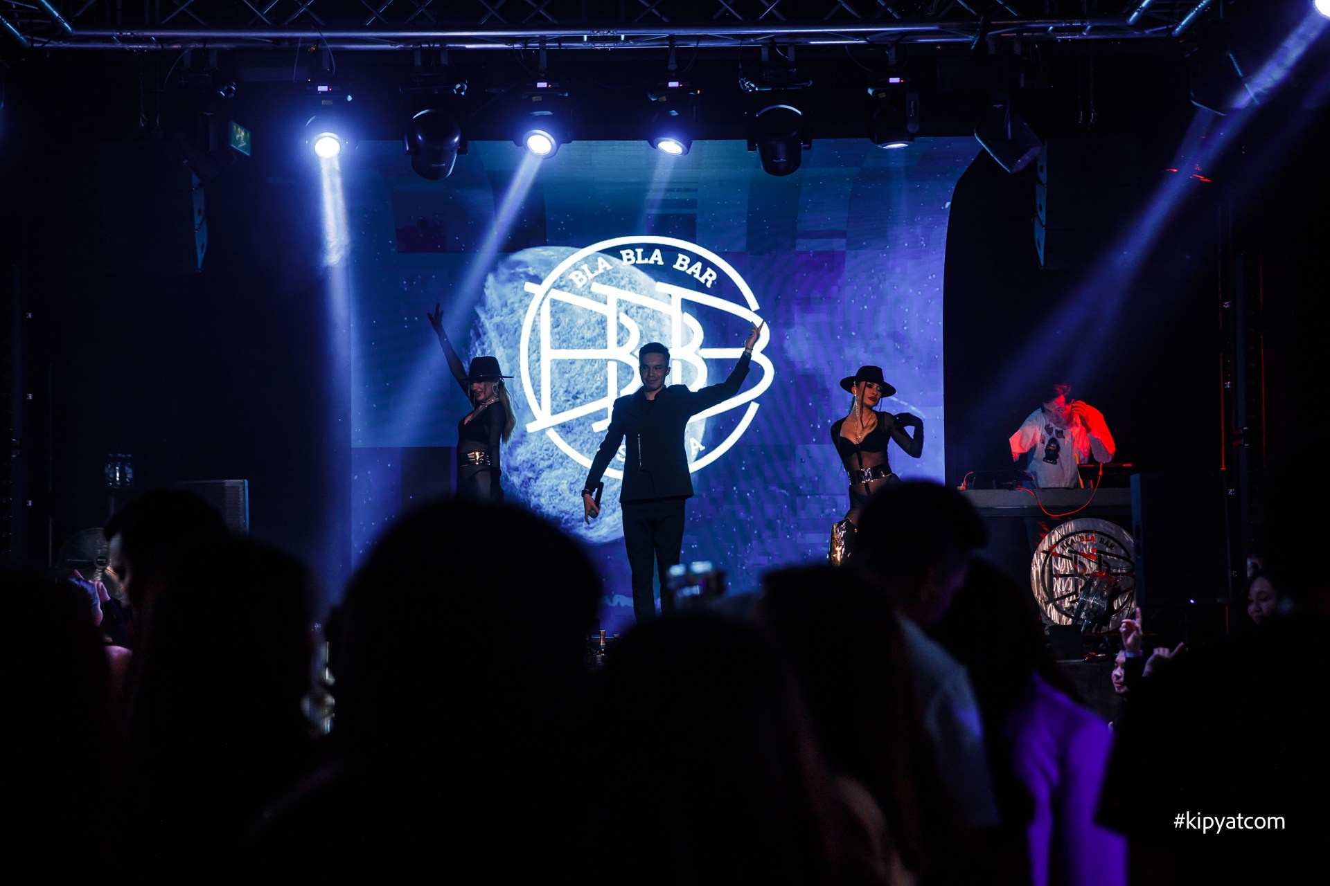 Bla Bla Bar. Астана Кипятком