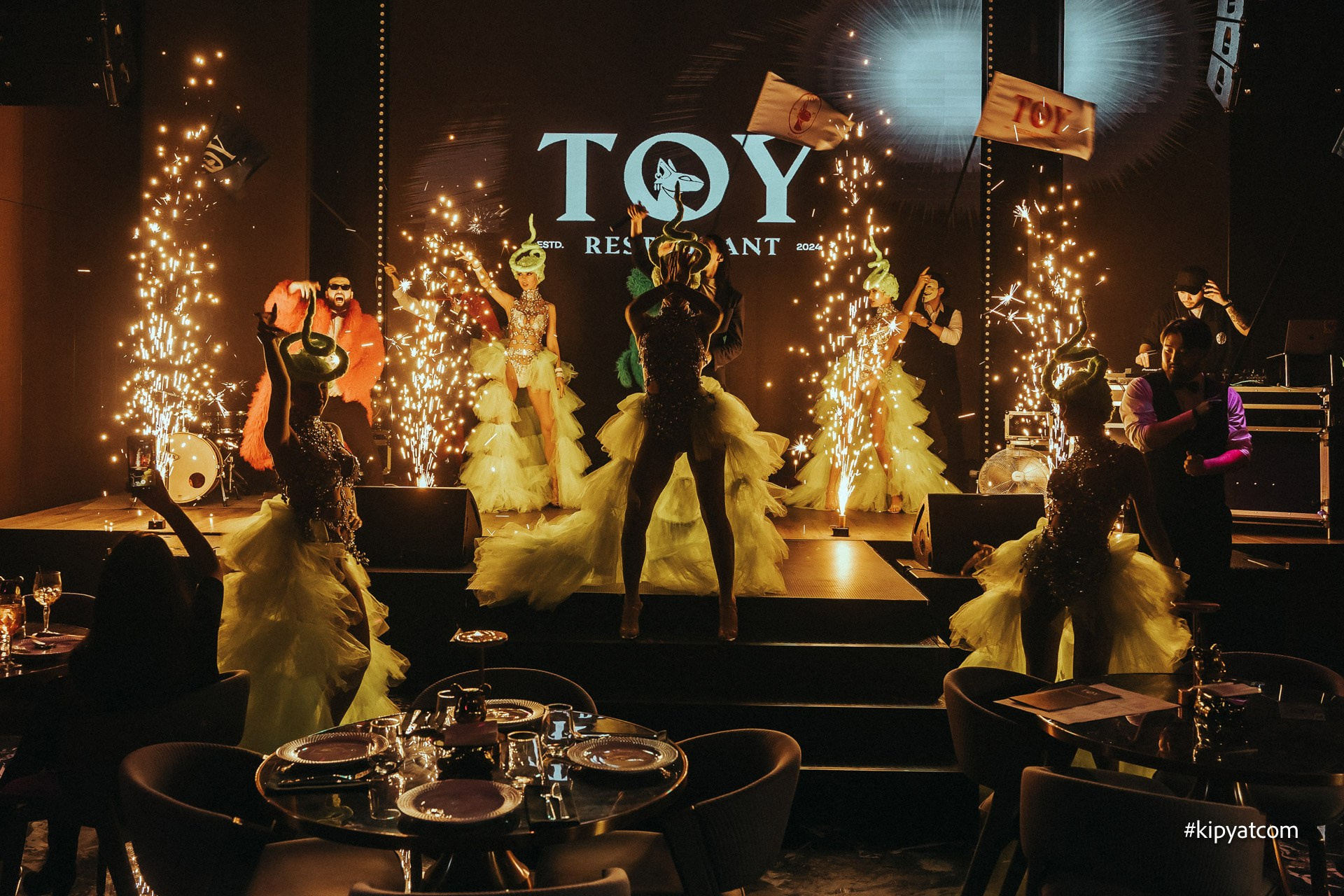 TOY. Астана Кипятком