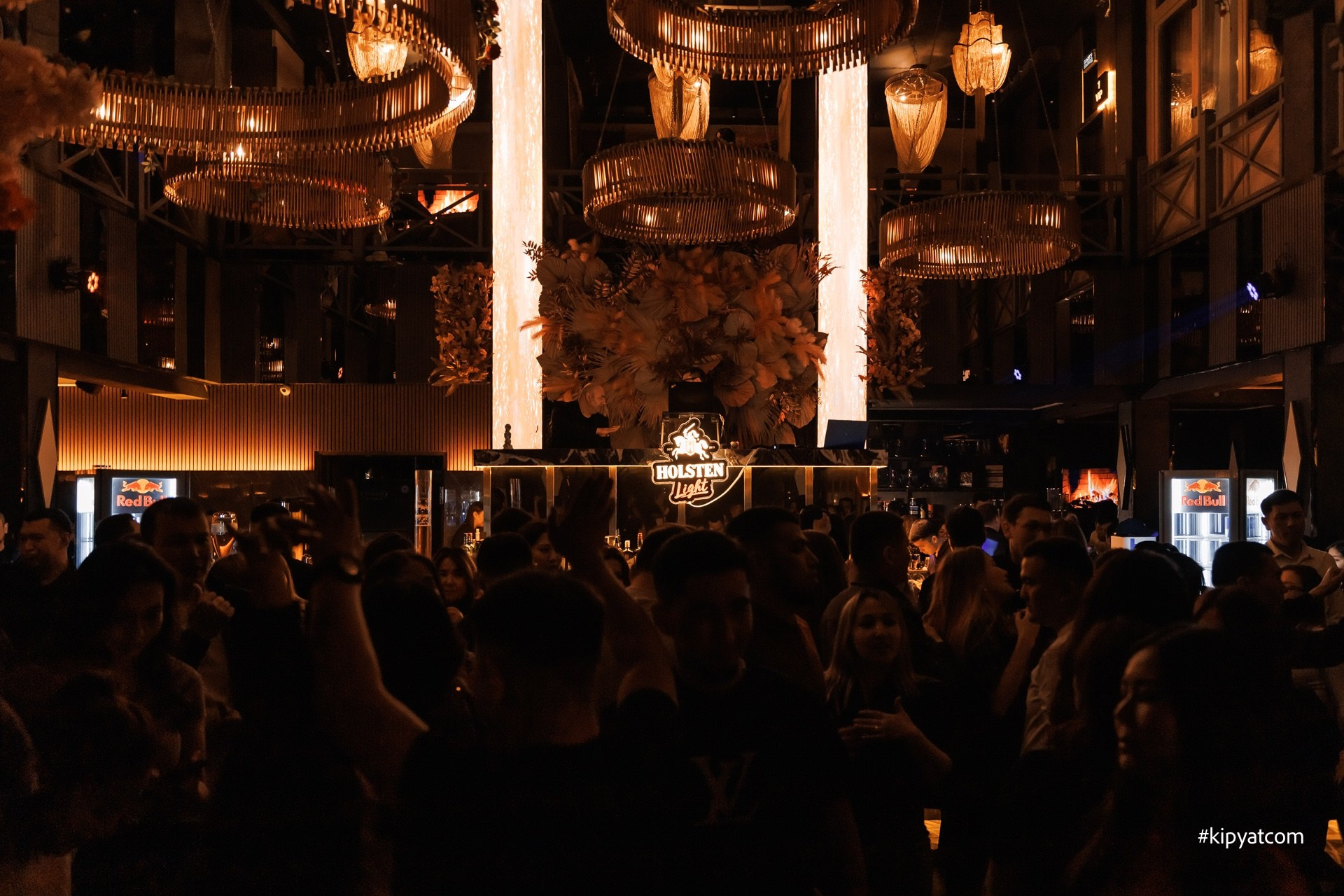 Панаехали на Туране. Астана Кипятком