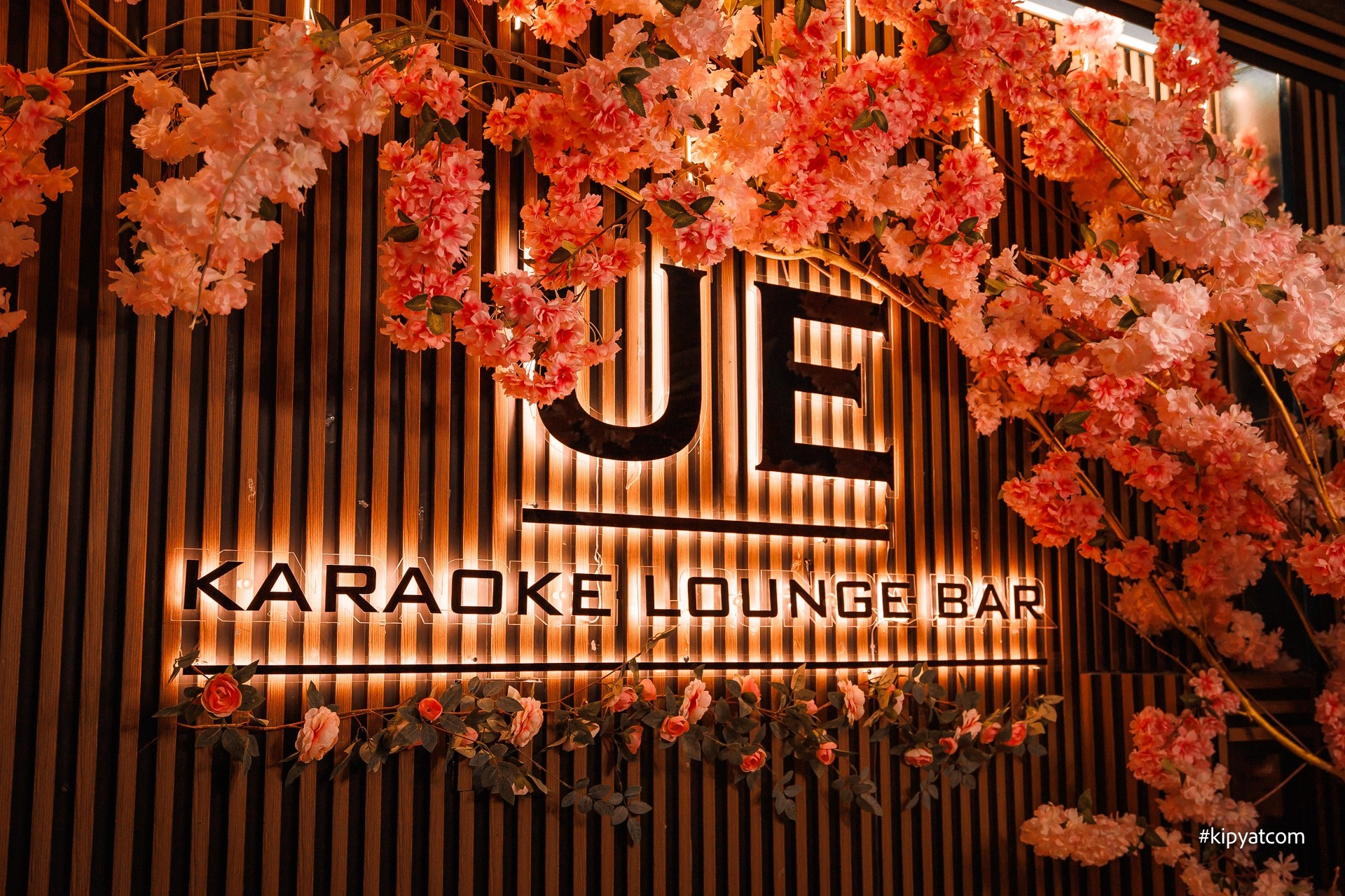 Караоке UE. Астана Кипятком