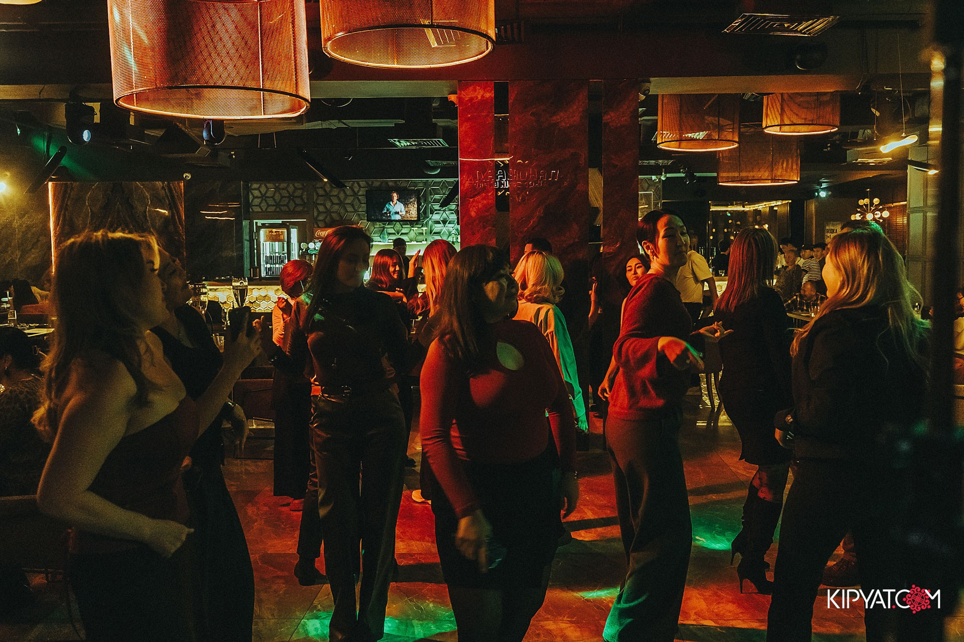 Панаехали бц Москва. Астана Кипятком