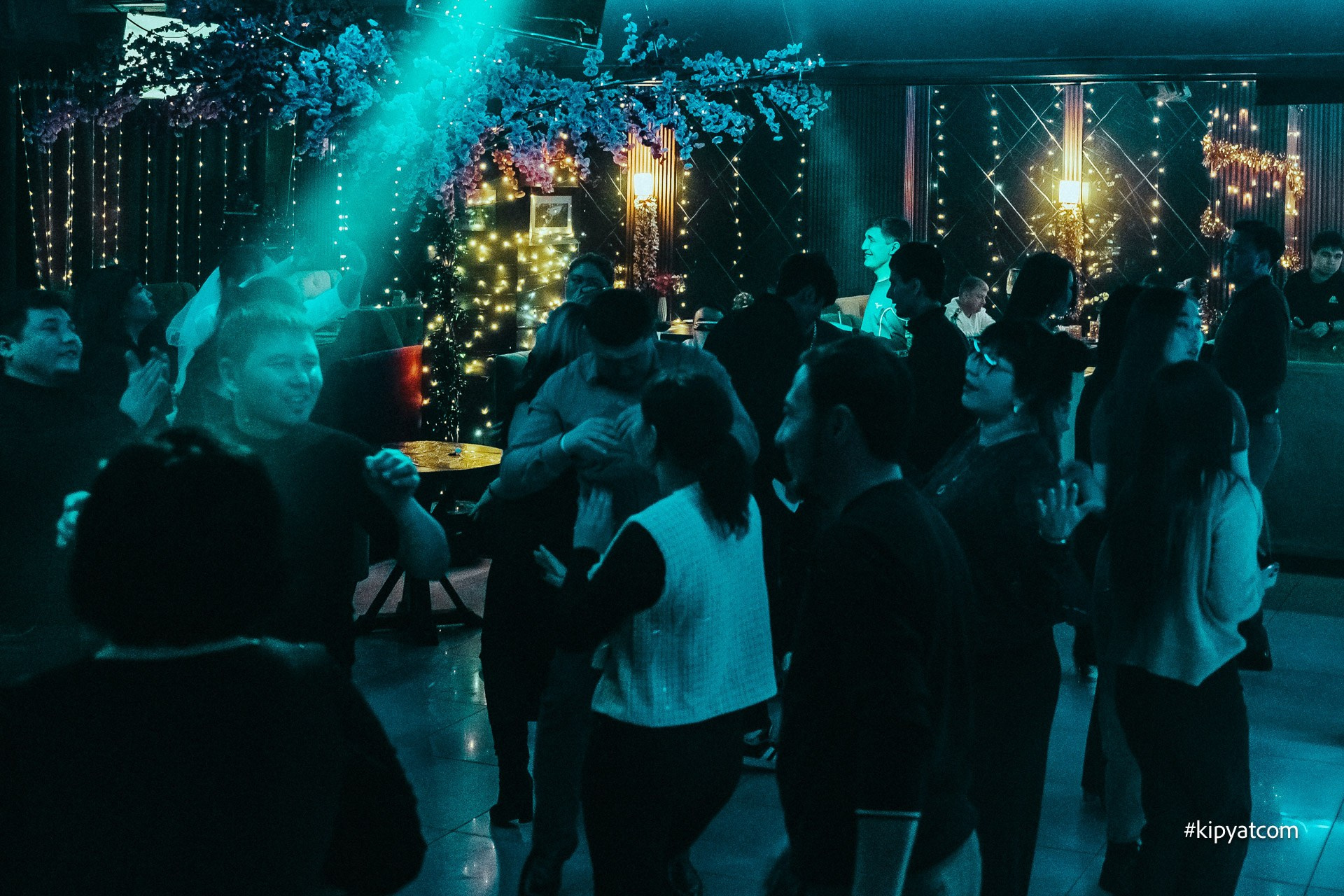 Gastro Music Bar. Астана Кипятком