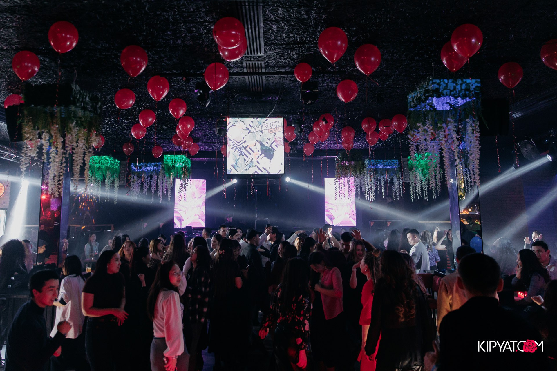 Amazon night club. Астана Кипятком