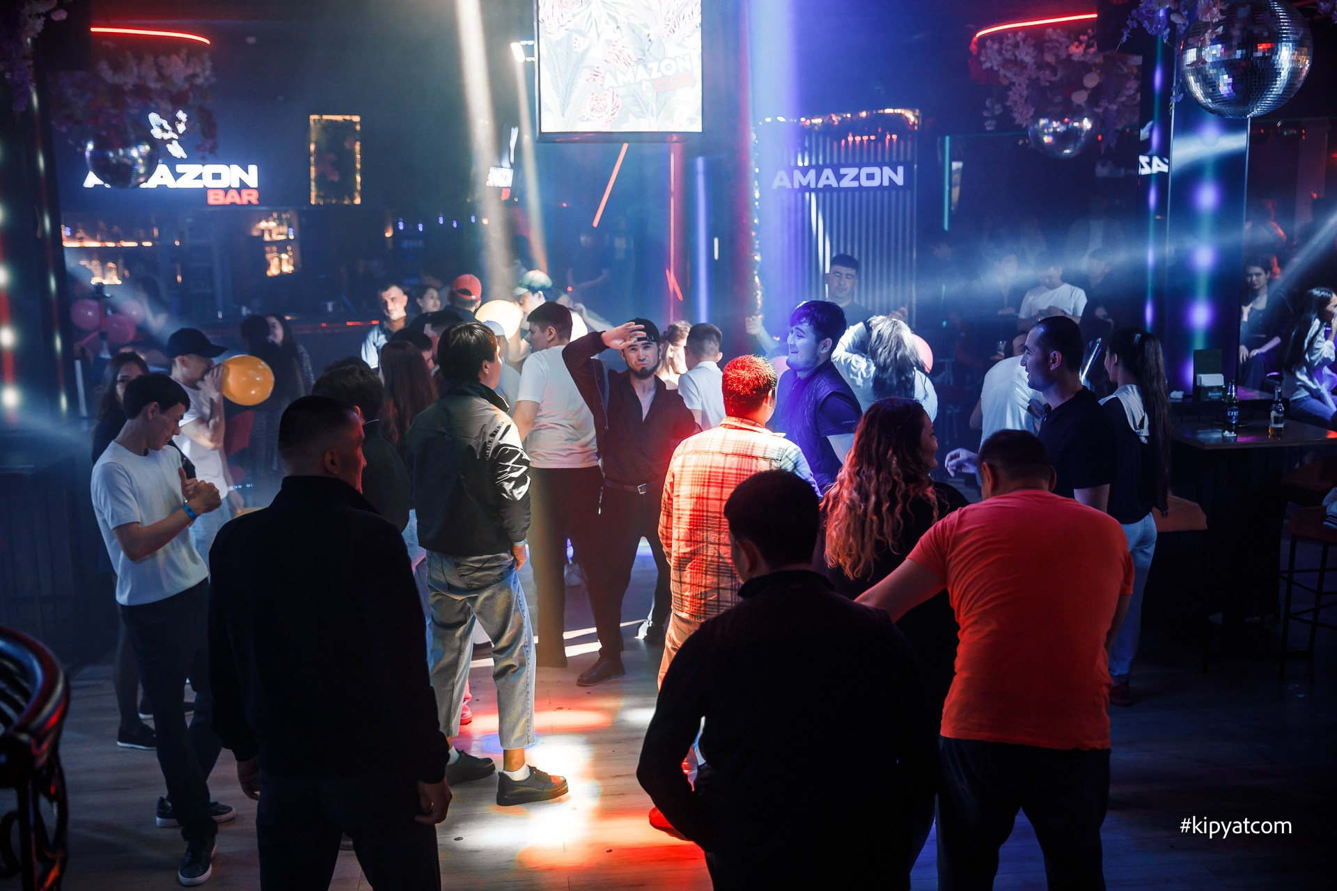 Amazon. Астана Кипятком