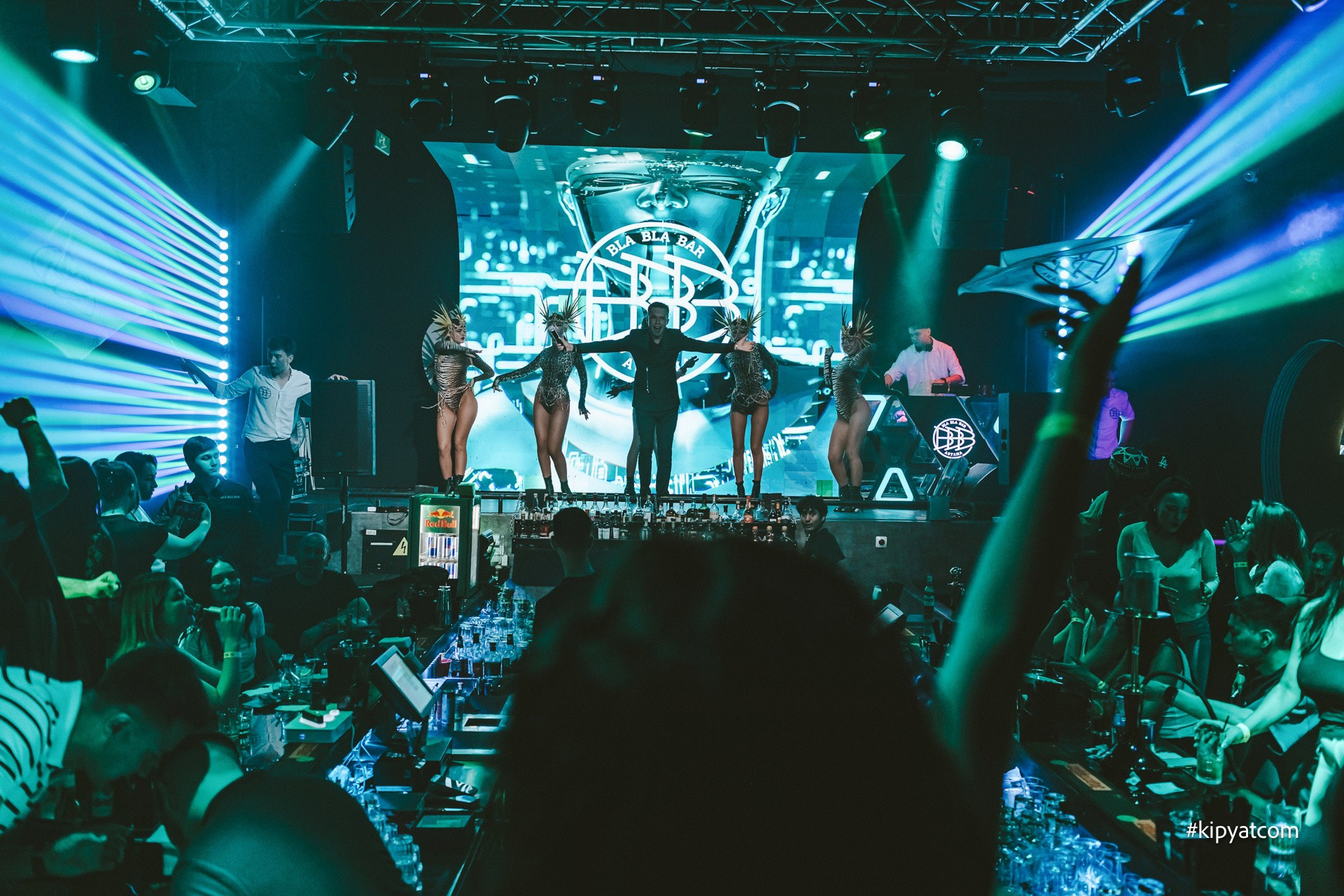 Bla Bla Bar. Астана Кипятком