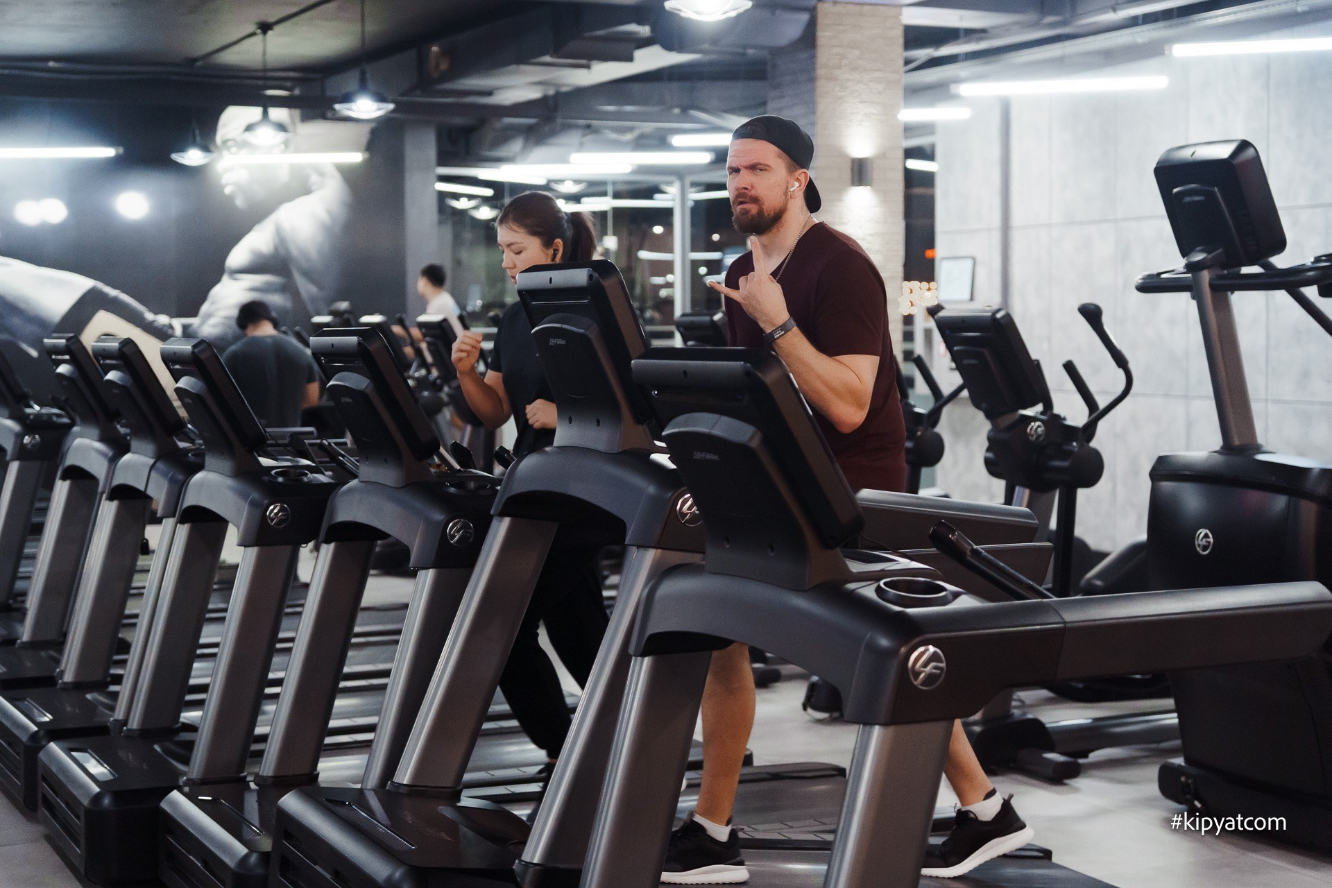 Hammer Legend. Астана Кипятком