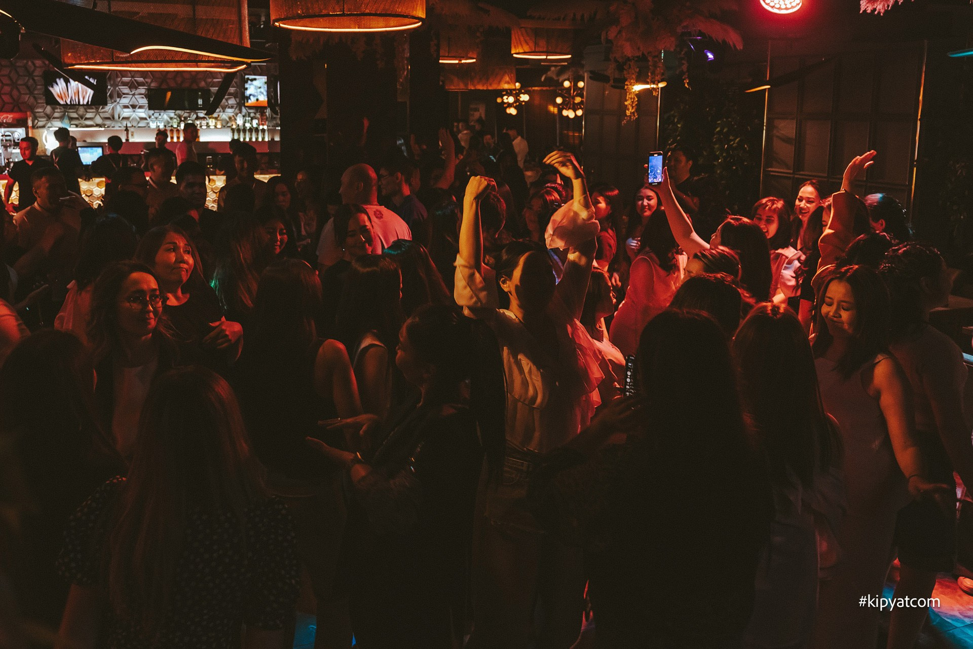 Панаехали бц Москва. Астана Кипятком