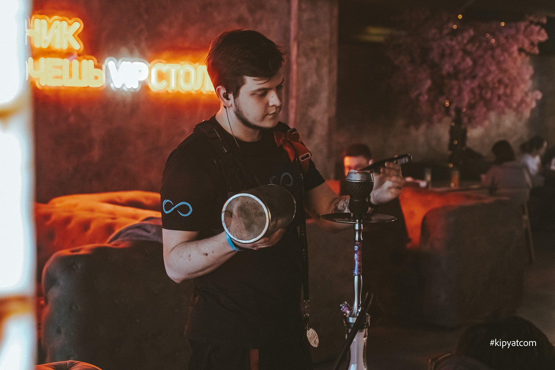 Tooman на Кабанбая. Астана Кипятком