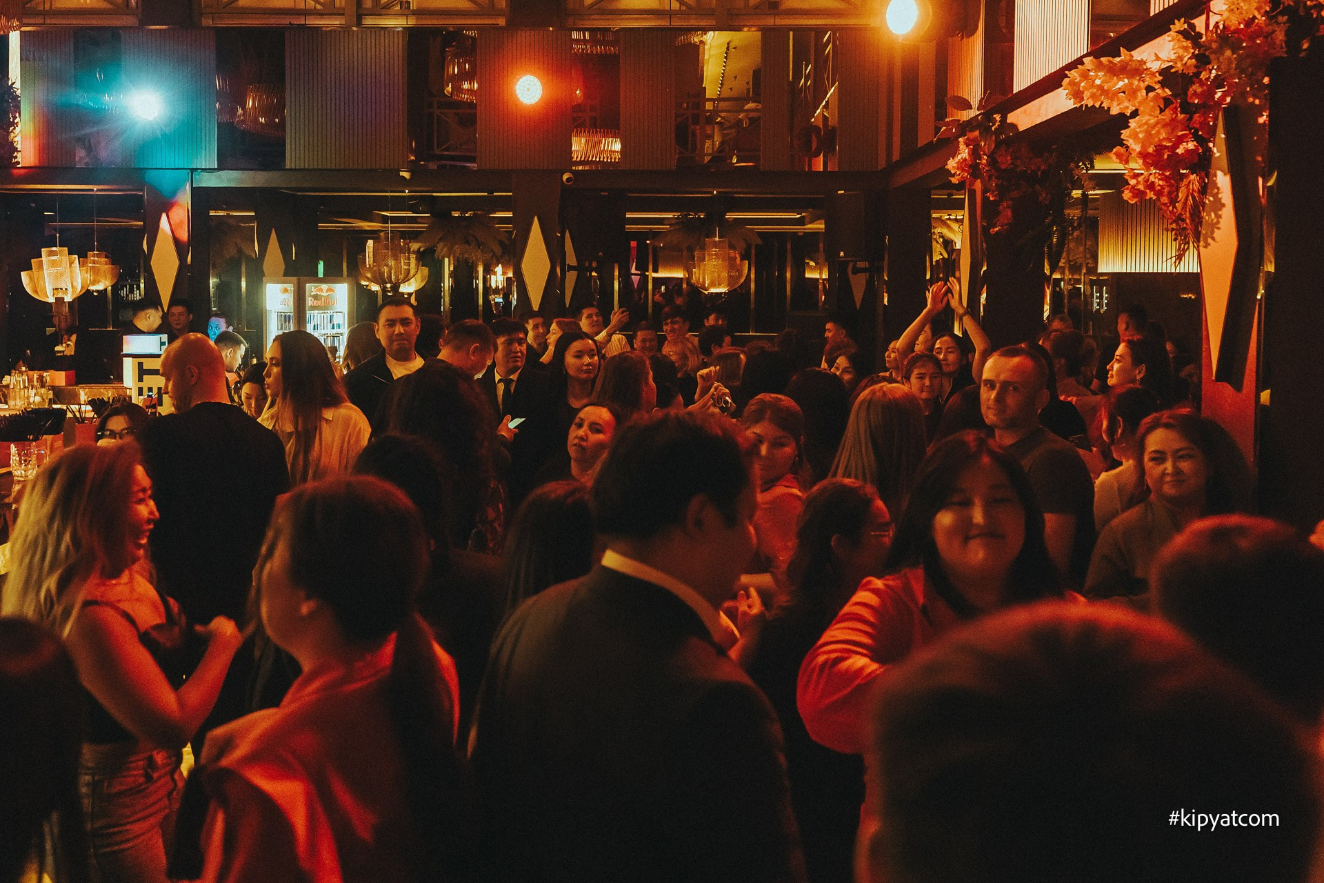 Панаехали на Туране. Астана Кипятком