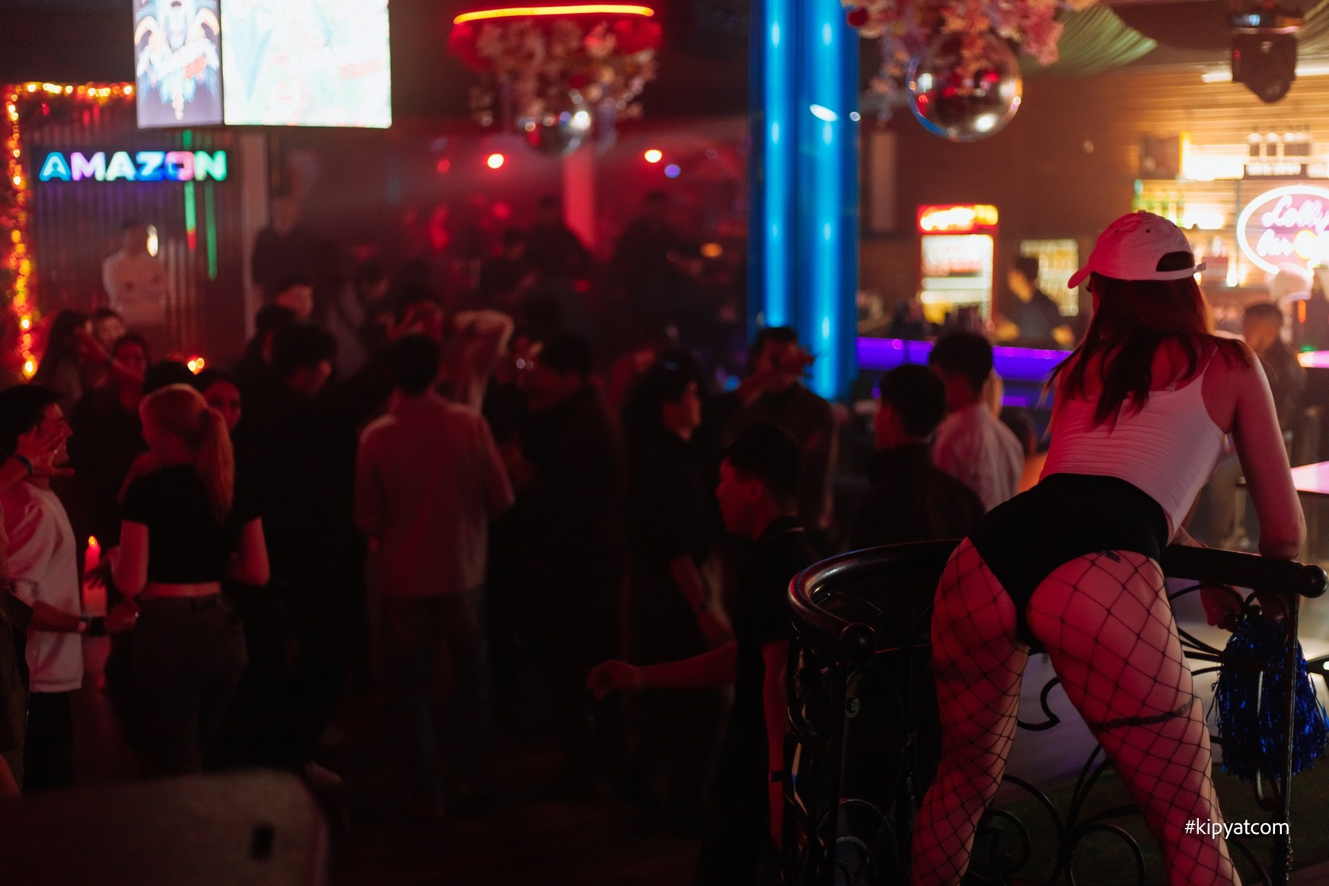 Amazon. Астана Кипятком