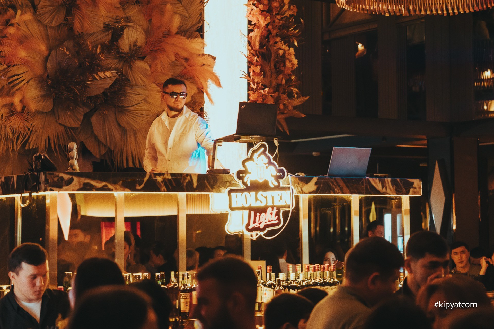 Панаехали на Туране. Астана Кипятком