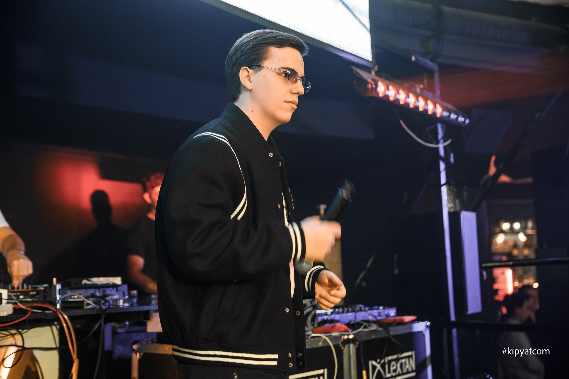 Забери меня. Астана Кипятком