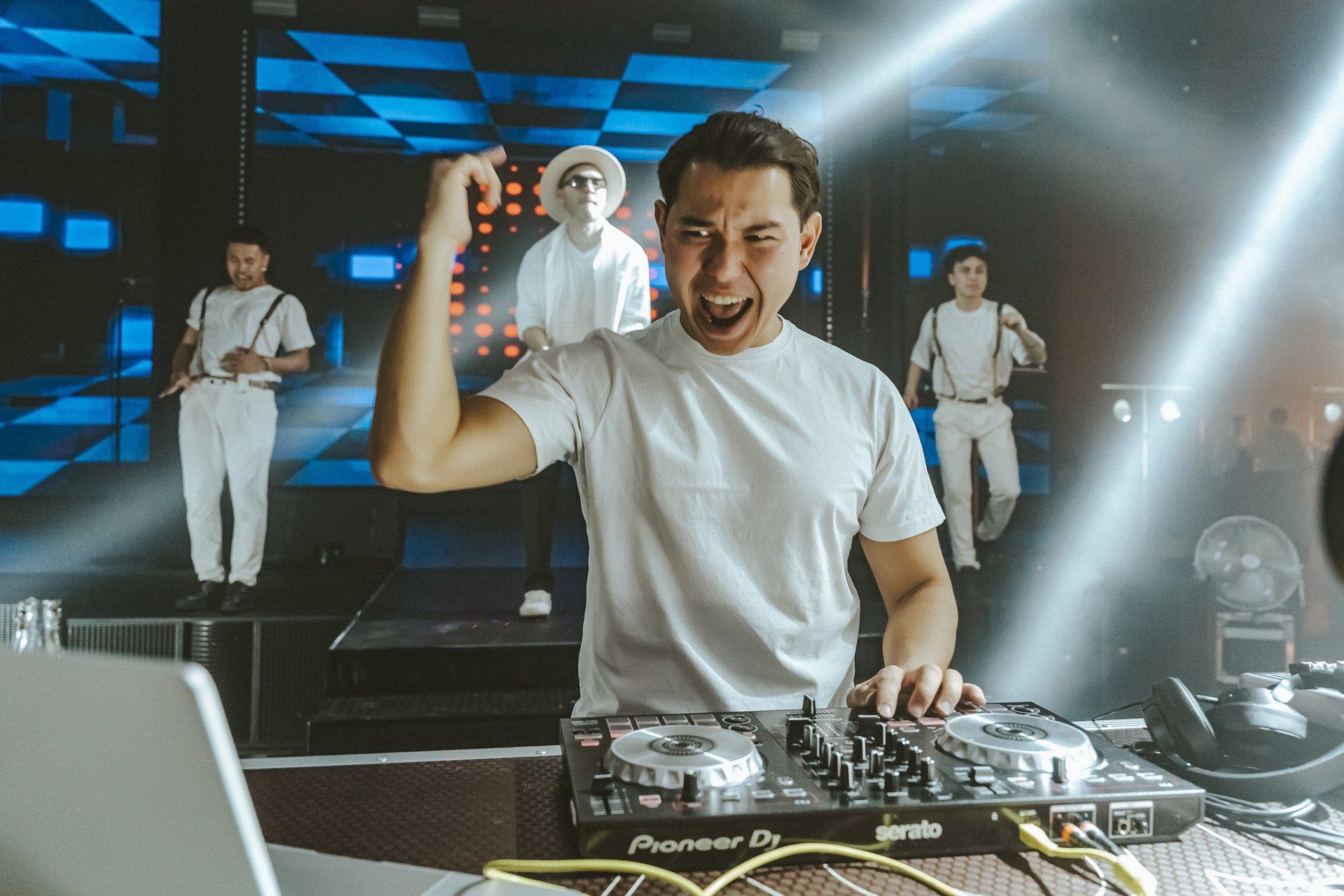 TOY. Астана Кипятком