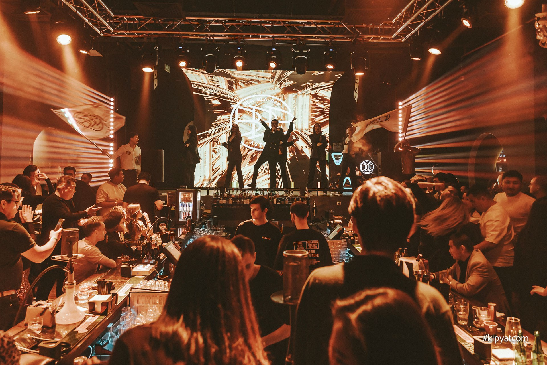 Bla Bla Bar. Астана Кипятком