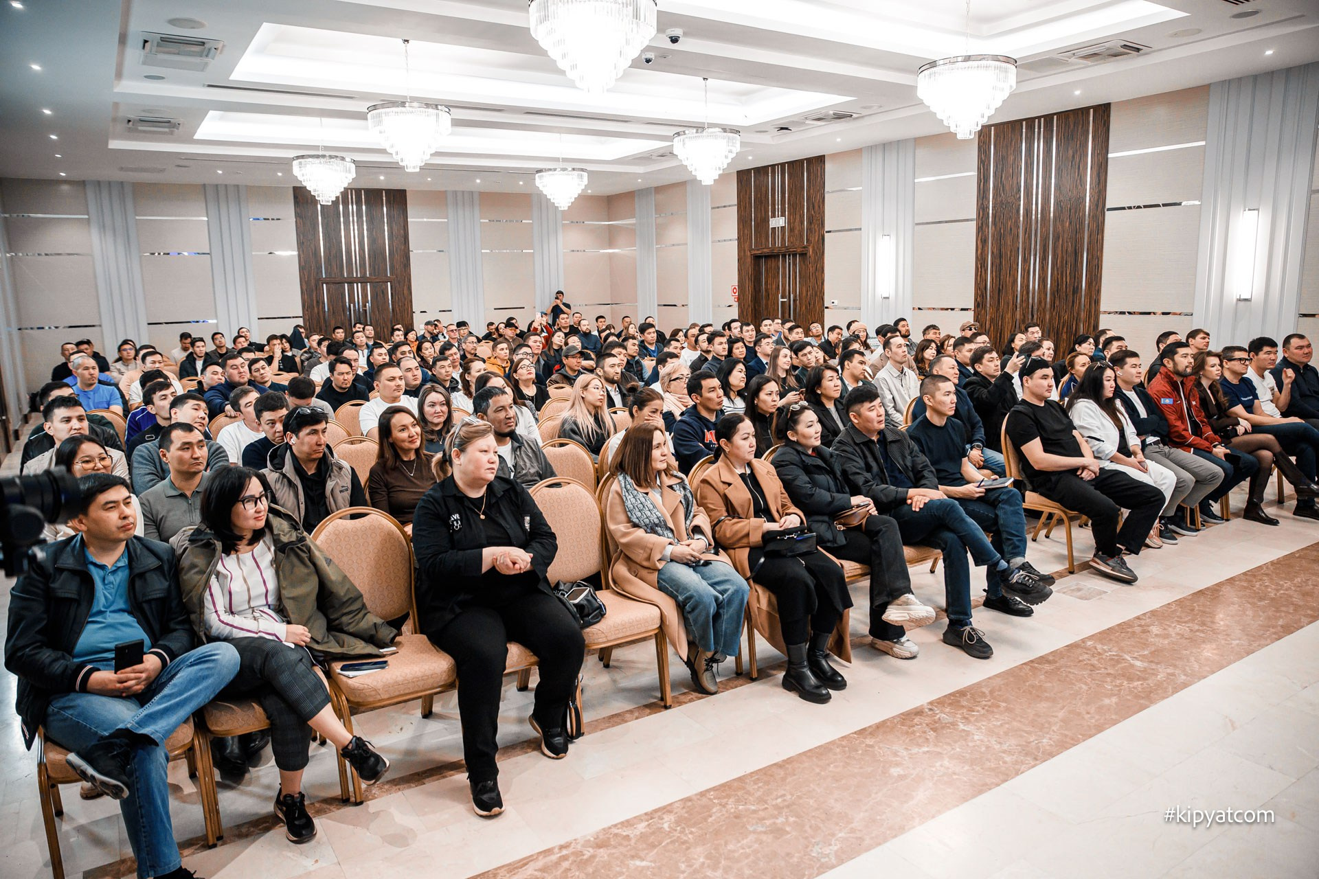 Развитие by Alibek Yermagambetov. Астана Кипятком