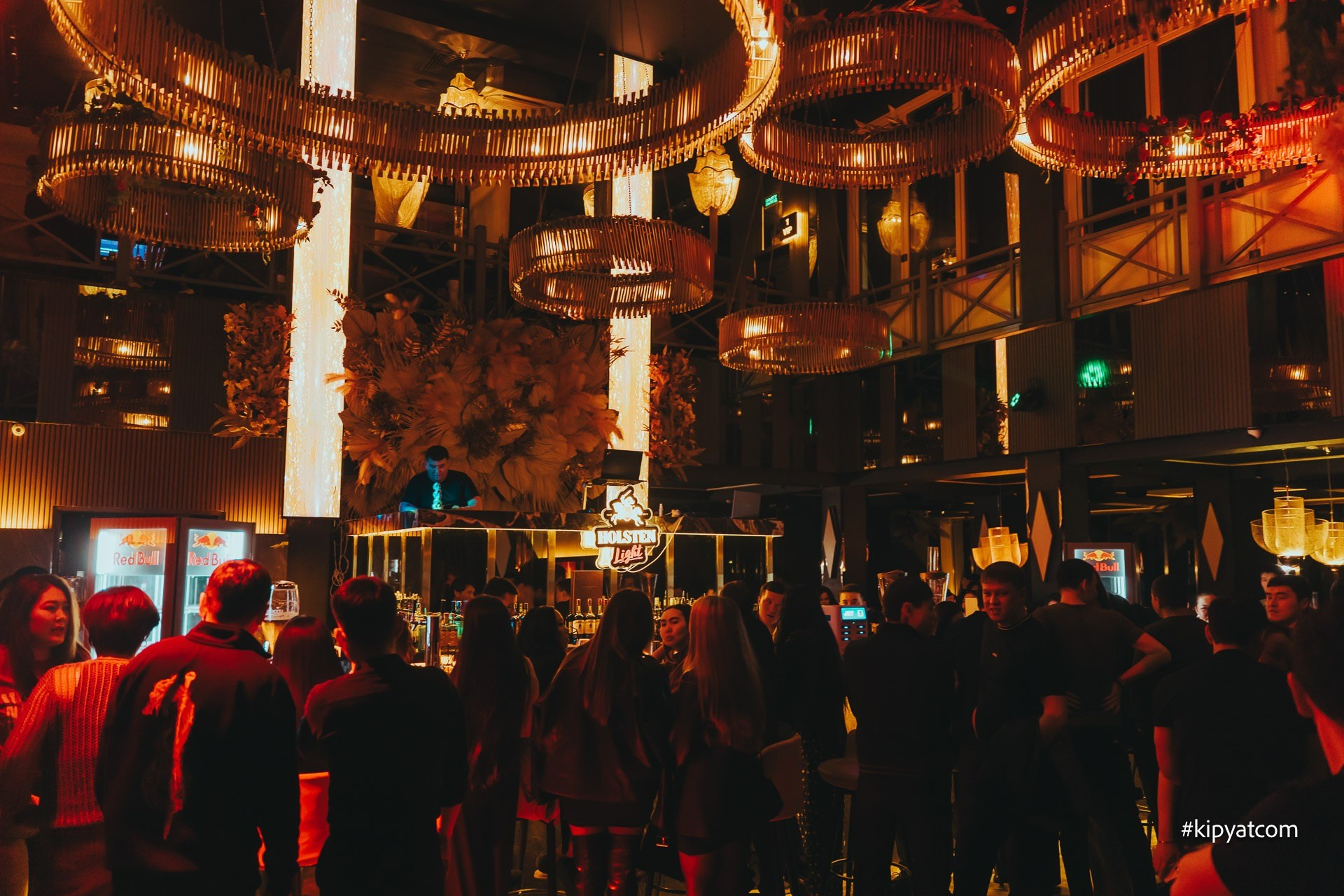 Панаехали на Туране. Астана Кипятком