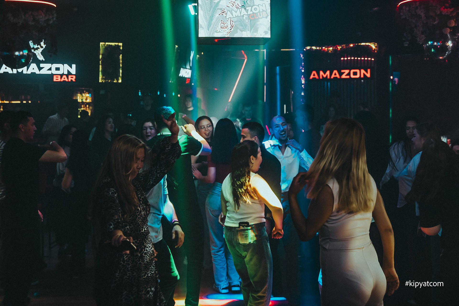 Amazon. Астана Кипятком