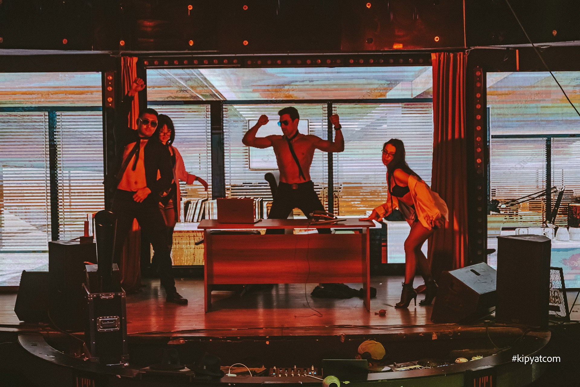 IVI. Астана Кипятком