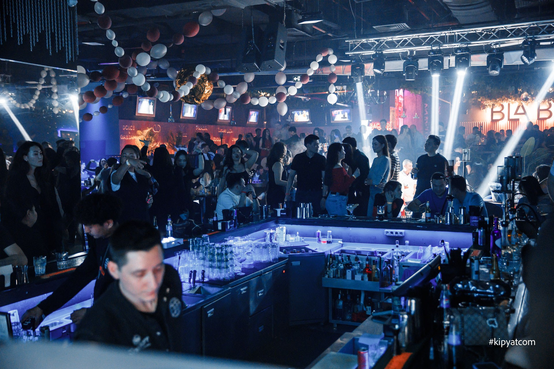 Bla Bla Bar. Астана Кипятком